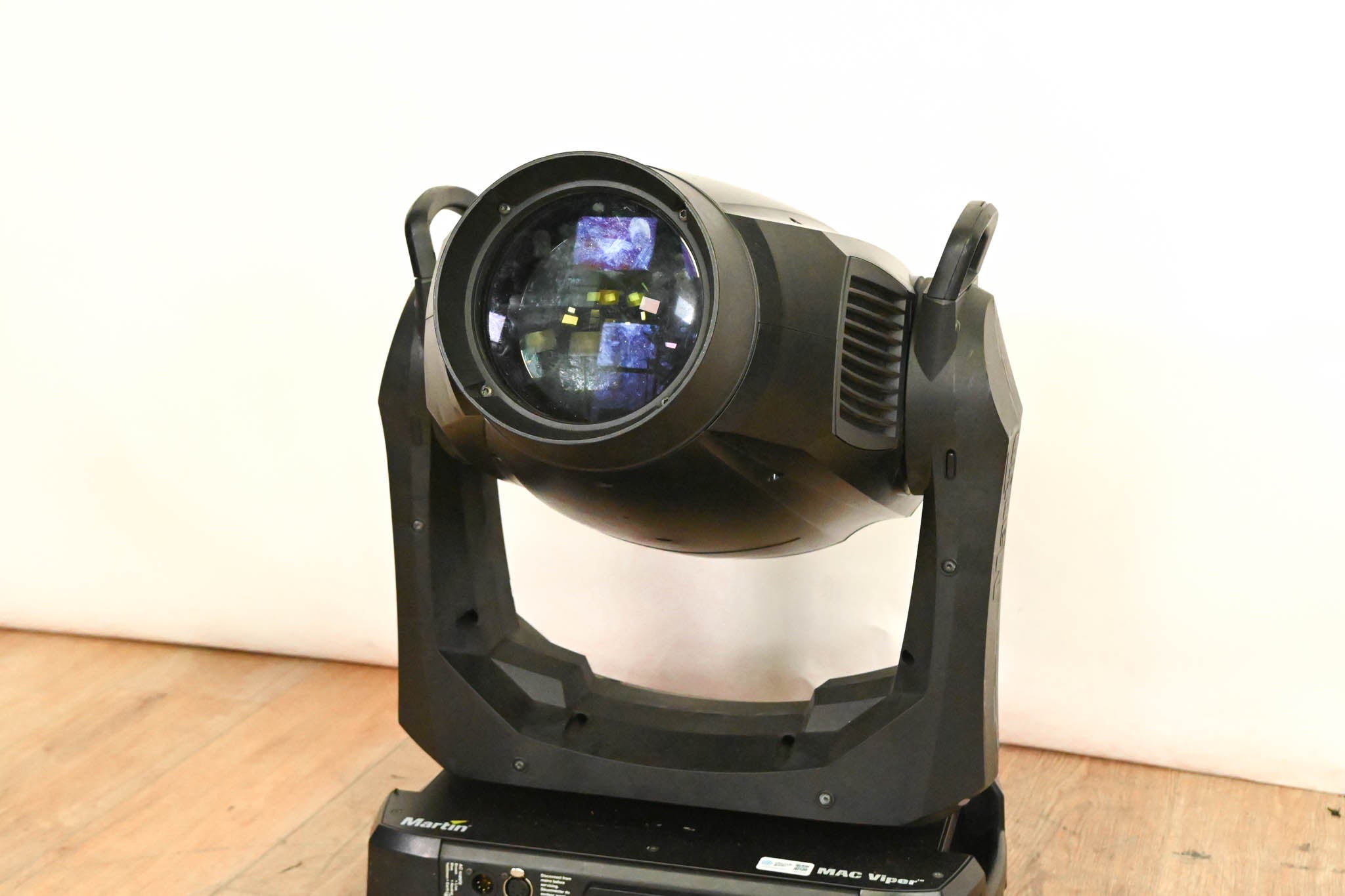 Martin MAC Viper Profile High Output Discharge-Based Moving Light