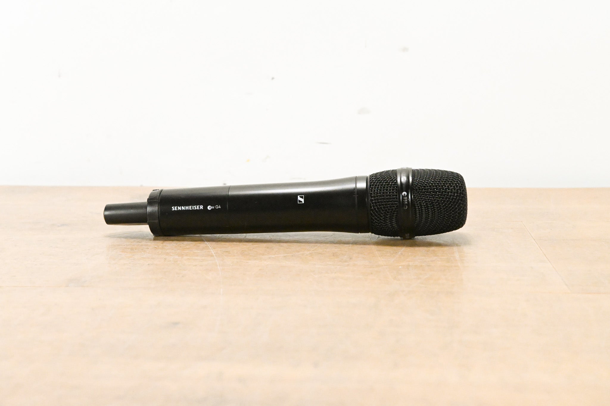 Sennheiser EW 500 G4-935 Handheld Microphone System - AW+ Band (NO PSU)