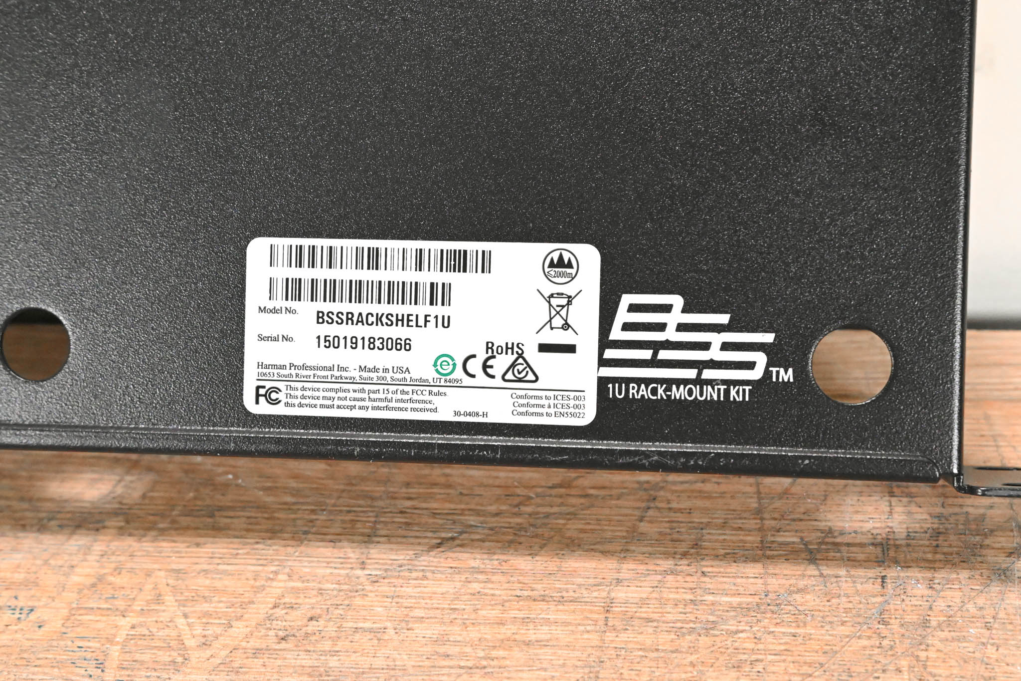BSS BSSRACKSHELF1U 1U Rack-Mount Kit
