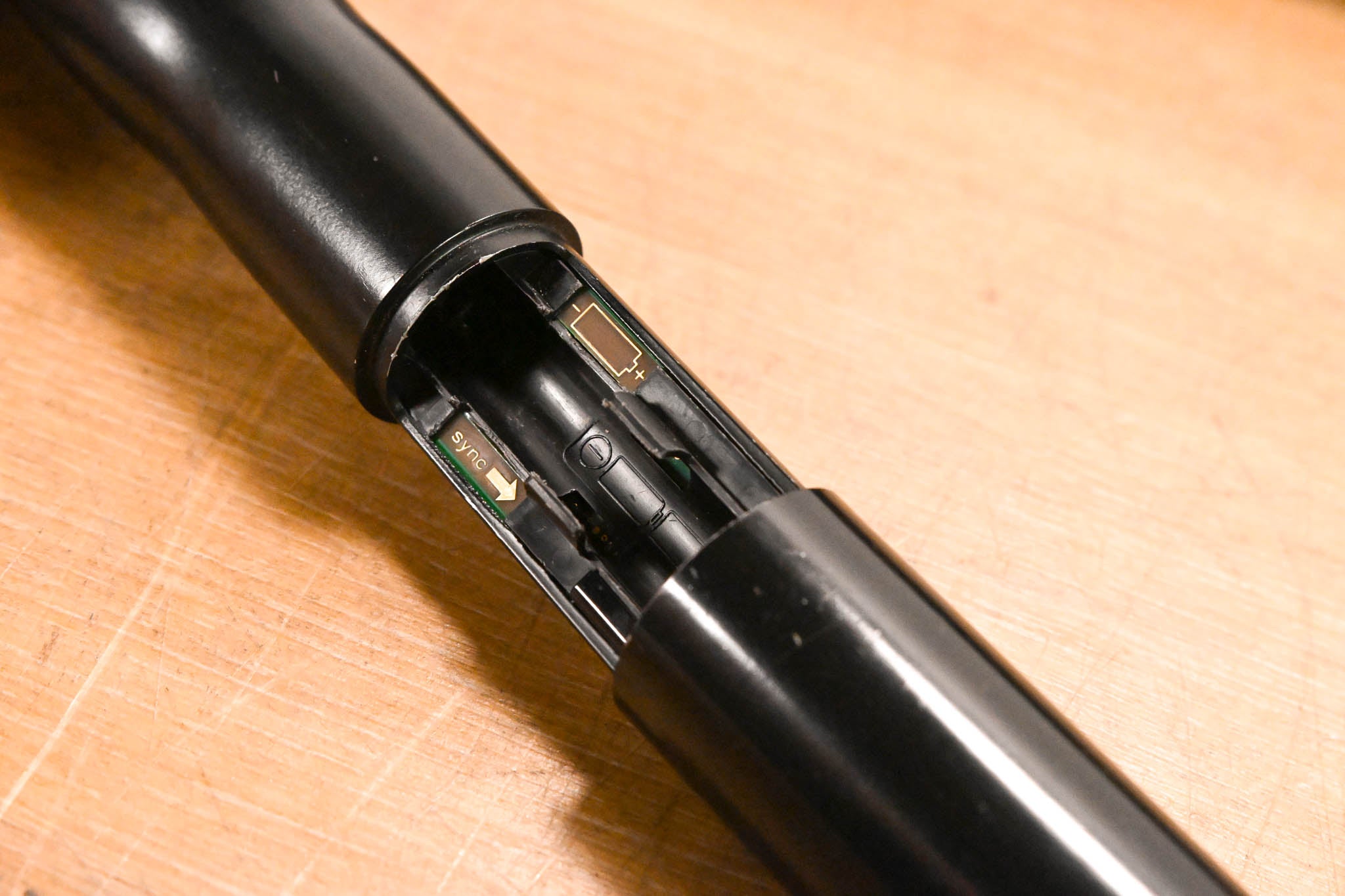 Shure UR4D+ Wireless Receiver w/UR1 Bodypack & UR2/BETA58A Mic - H4 Band