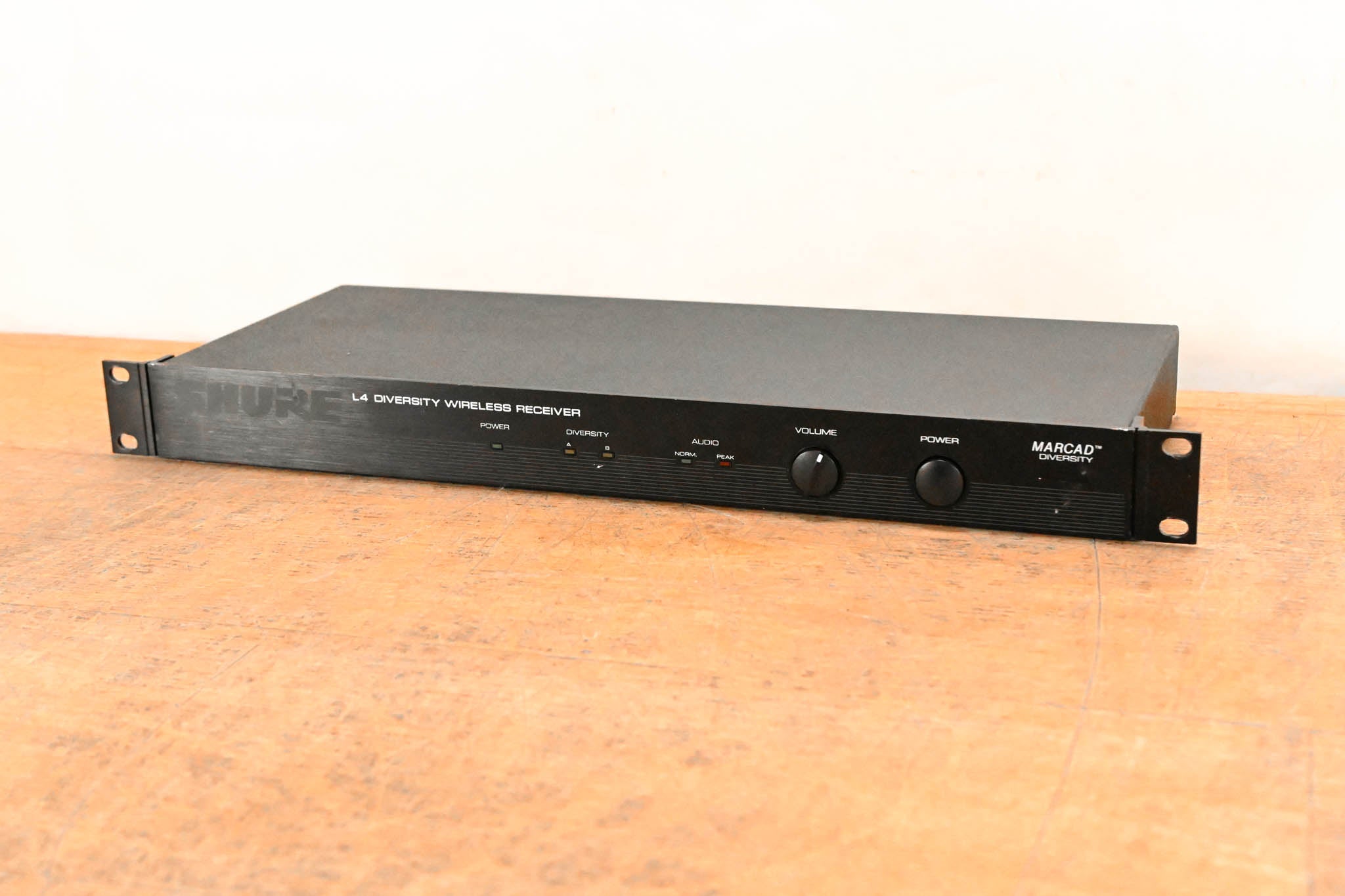 Shure L4 Diversity Wireless Receiver - 177.000 MHz (NO POWER SUPPLY)