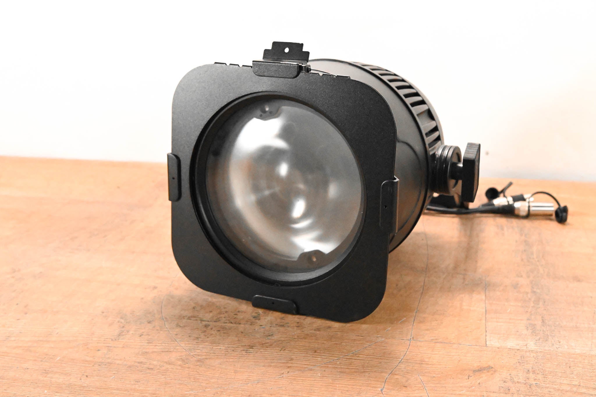 Elation Fuze Par Z120 IP 120W RGBW LED Par with Zoom (NO POWER SUPPLY)