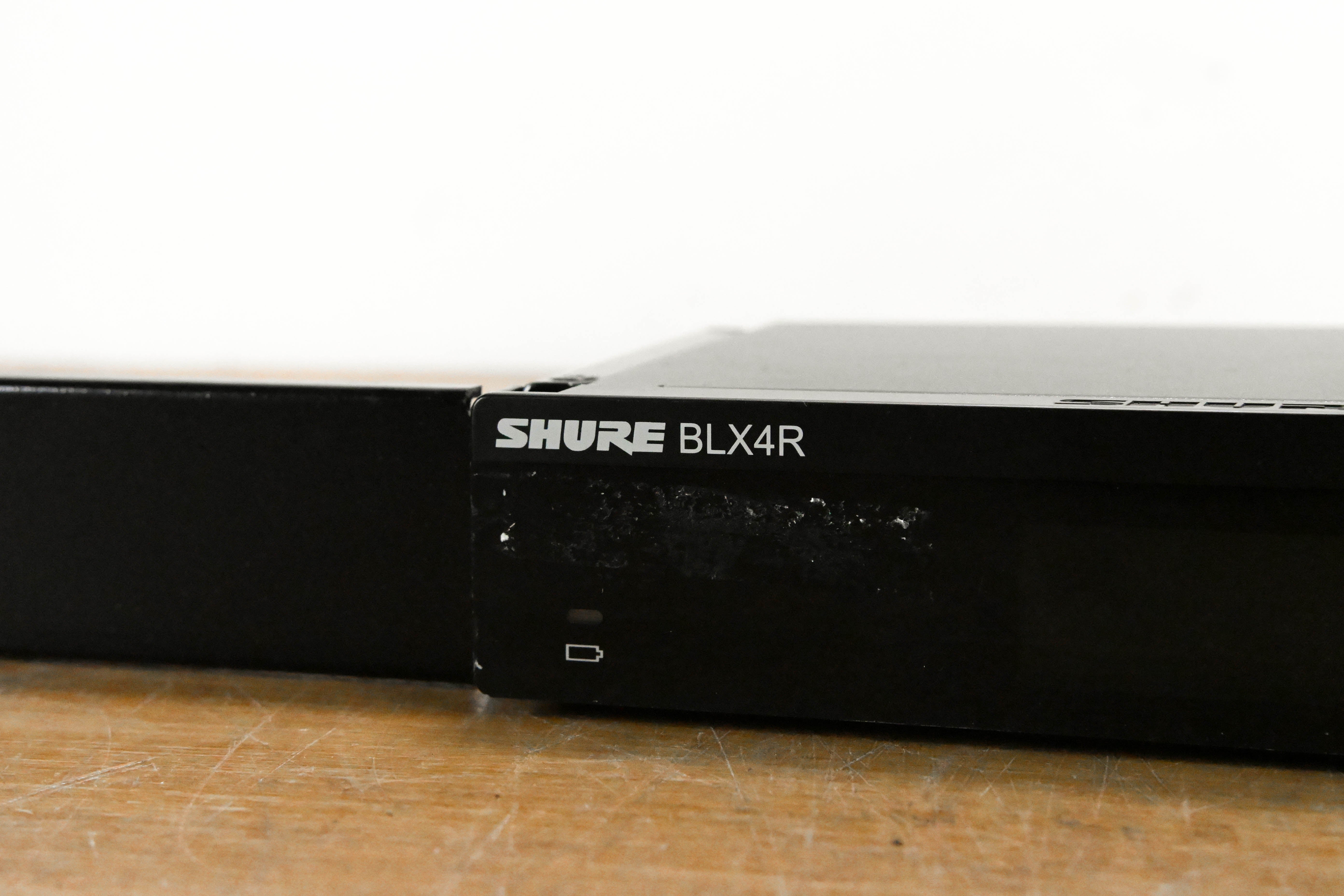Shure BLX24R/B58 Handheld Wireless System - H10 Band (NO POWER SUPPLY)