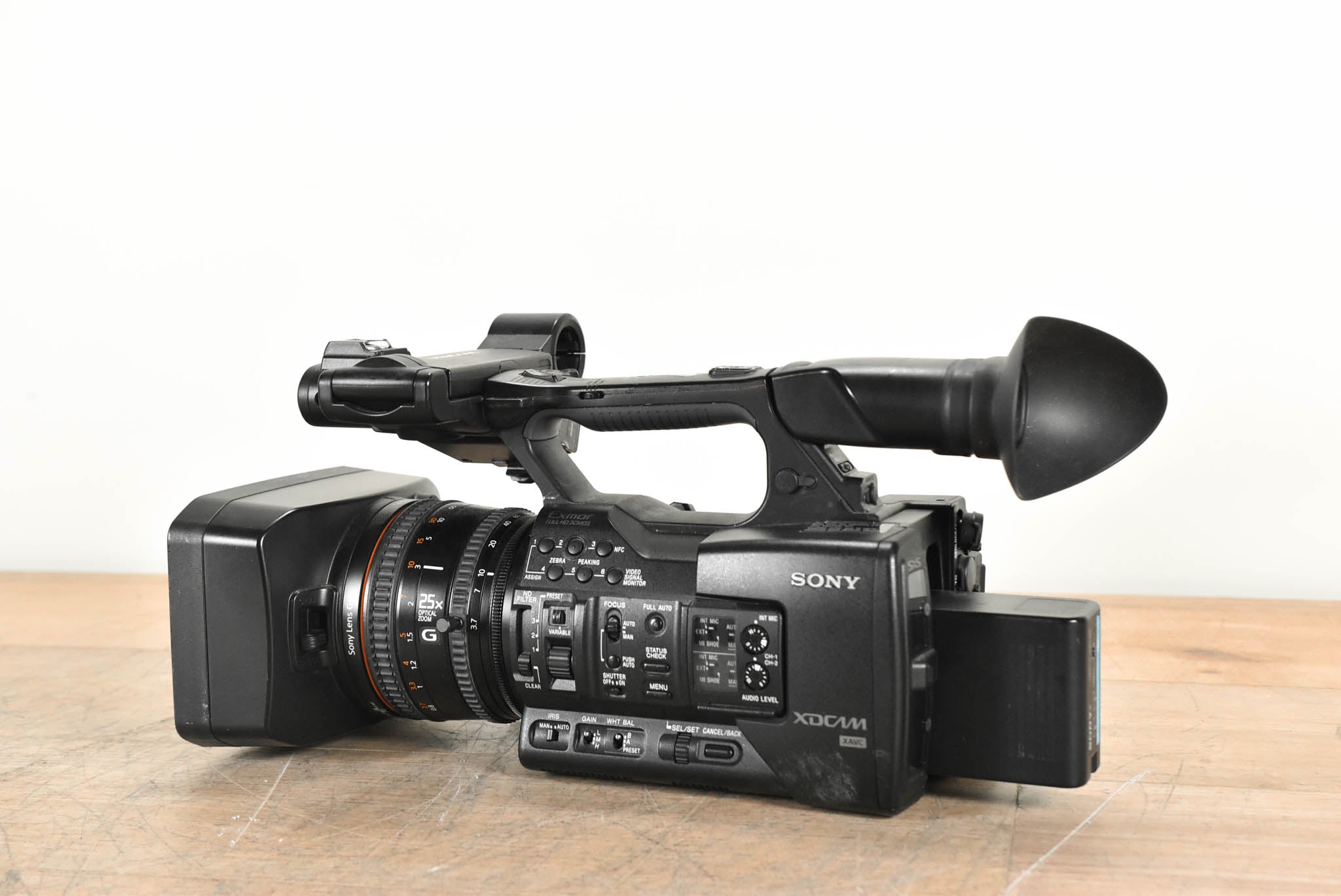 NEX-FS700J 【さらに値下げしました】 - ビデオカメラ