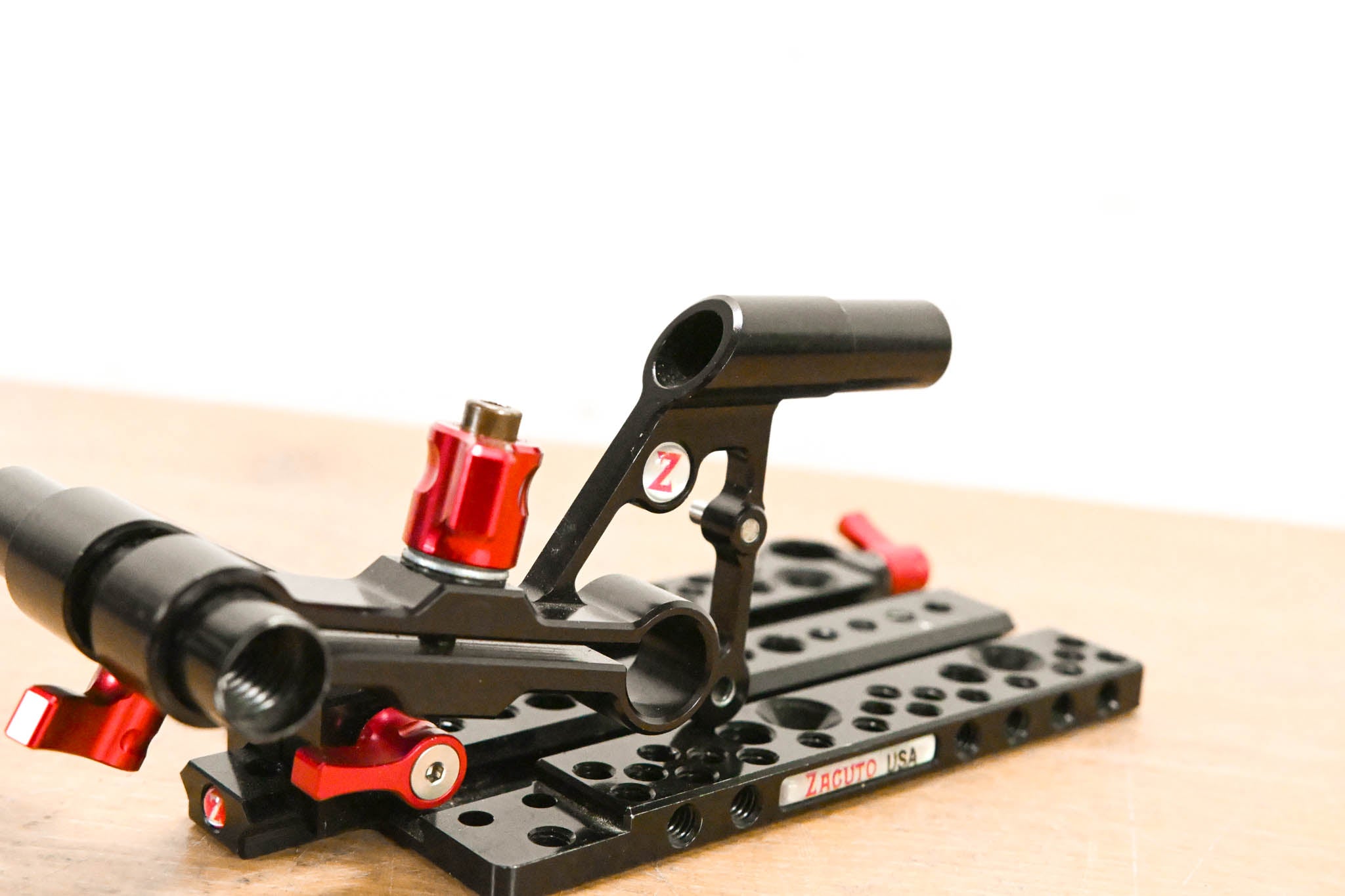 Zacuto Z-C2TP C200 Top Plate with Riser Bracket & Rods