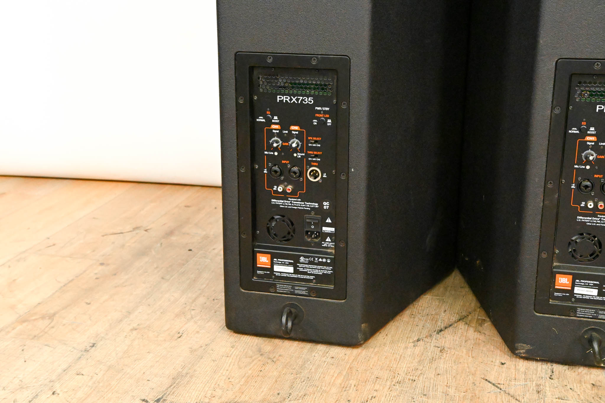 JBL PRX735 15" Three-Way Full-Range Main System (PAIR)