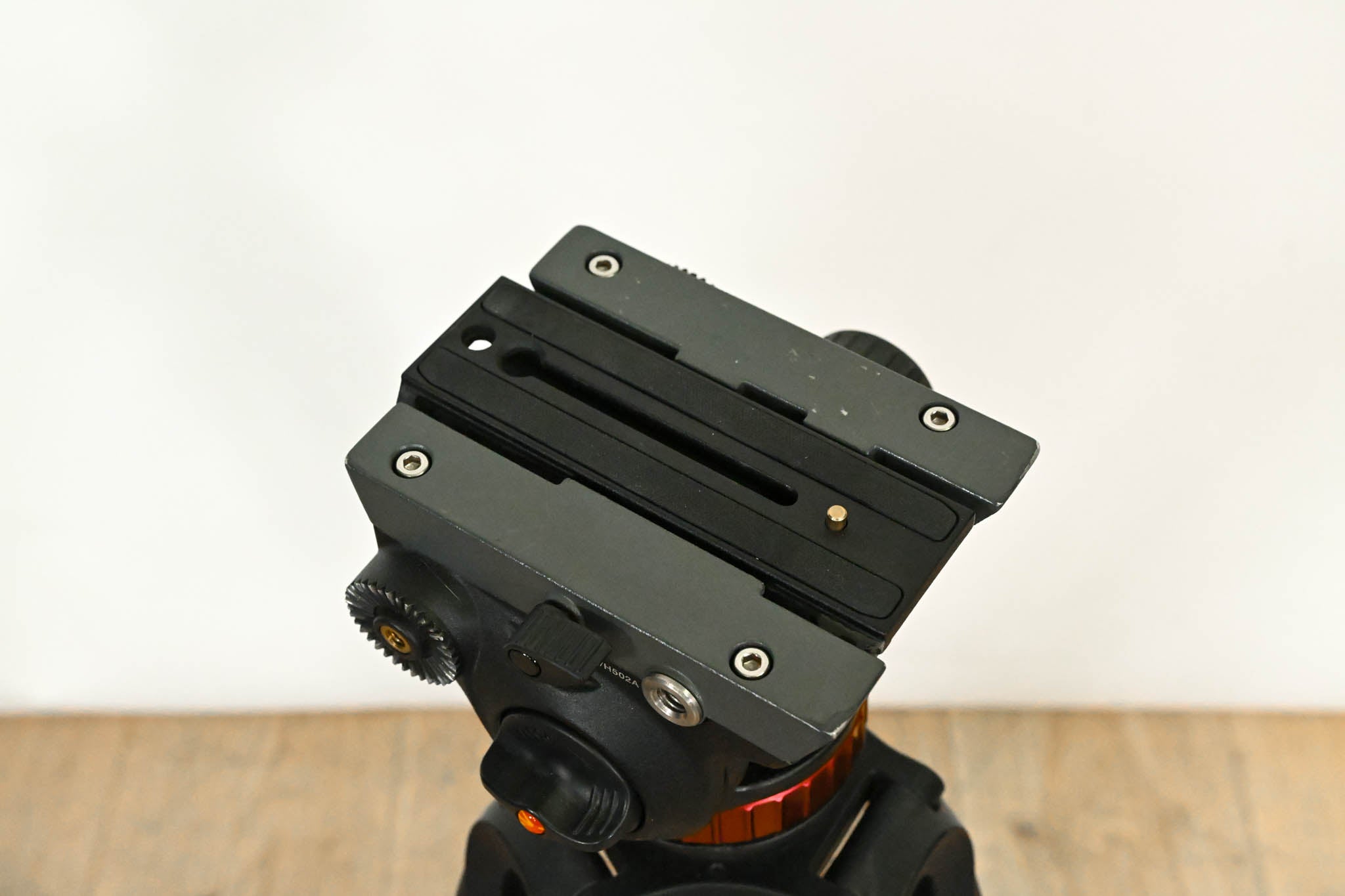 Manfrotto MVH502A Fluid Head with MVT502AM Two-Stage Tripod