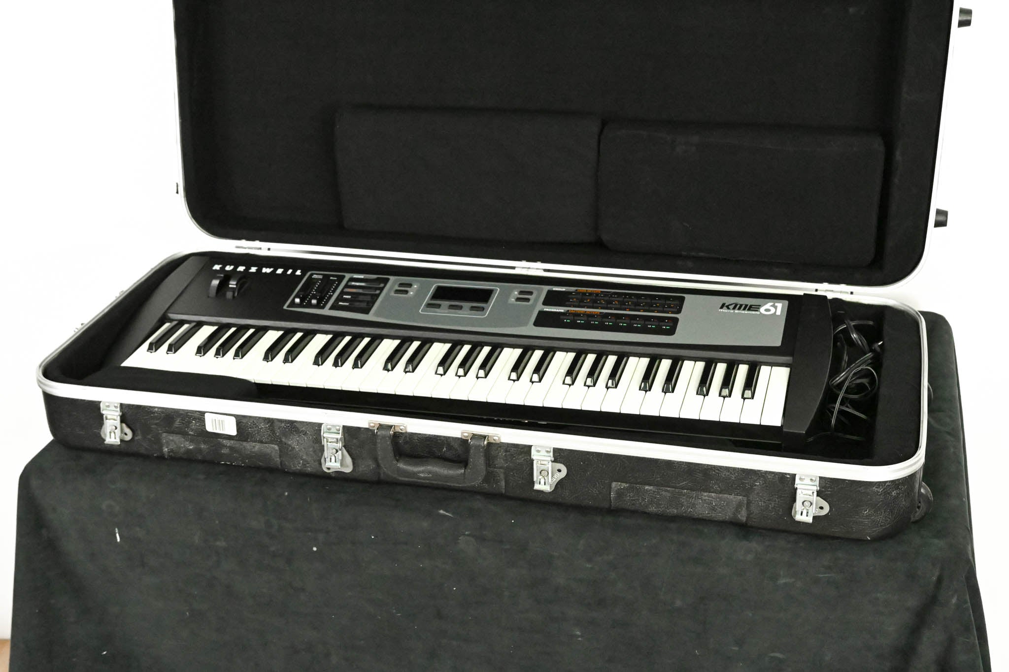 Kurzweil KME61 Micro Ensemble 61-Key Synth Action Keyboard with Case