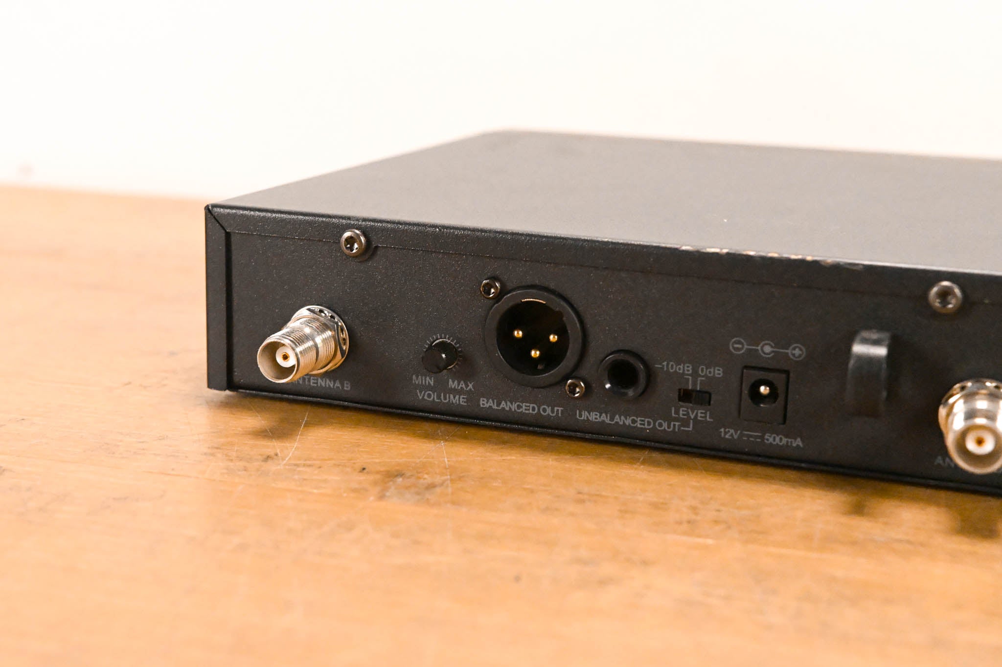 Electro-Voice (EV) R-300 Receiver w/ BP-300 Bodypack - Band C (NO PSU)