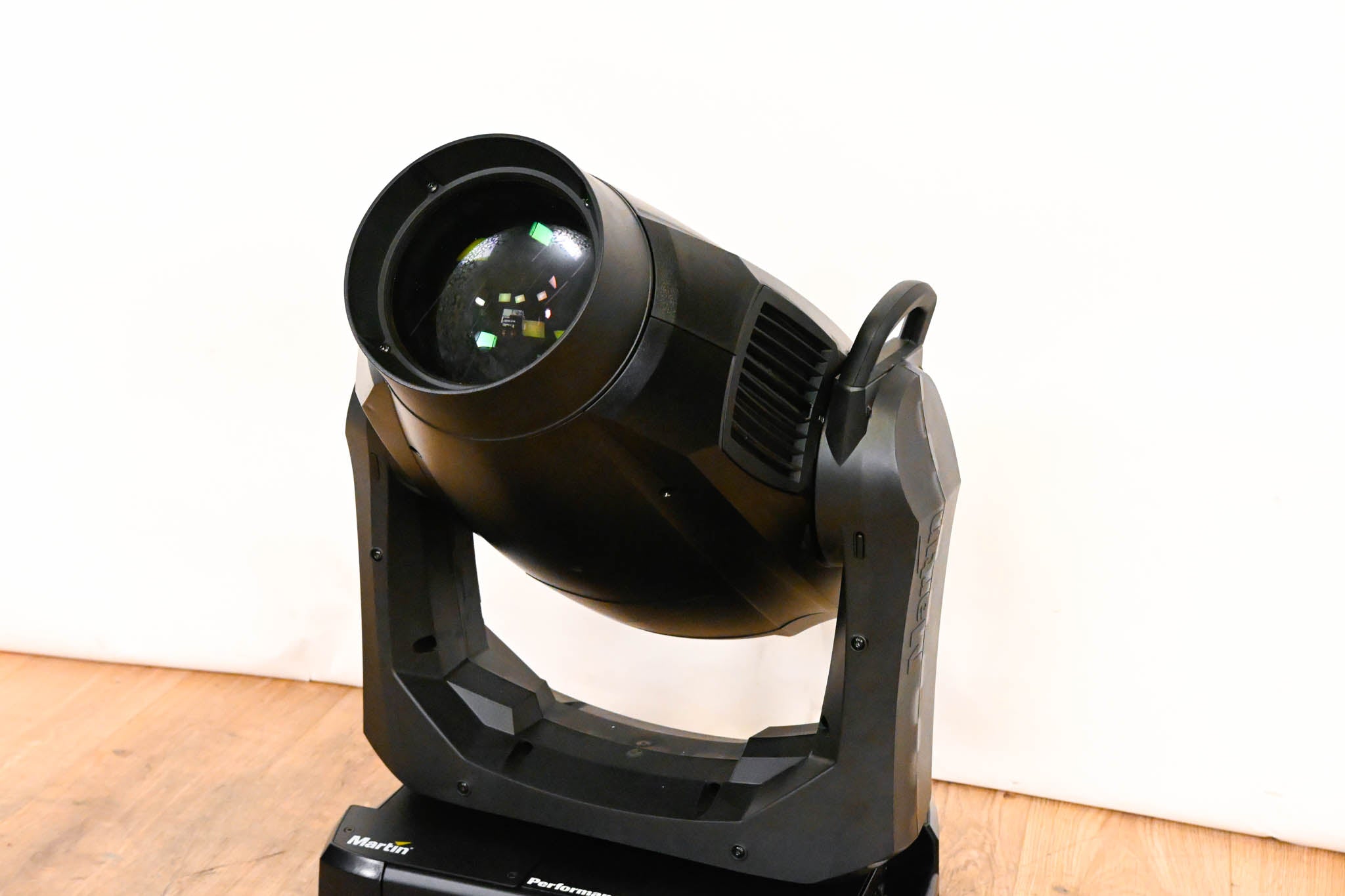 Martin MAC Viper Performance 1000W CMY Framing Moving Head