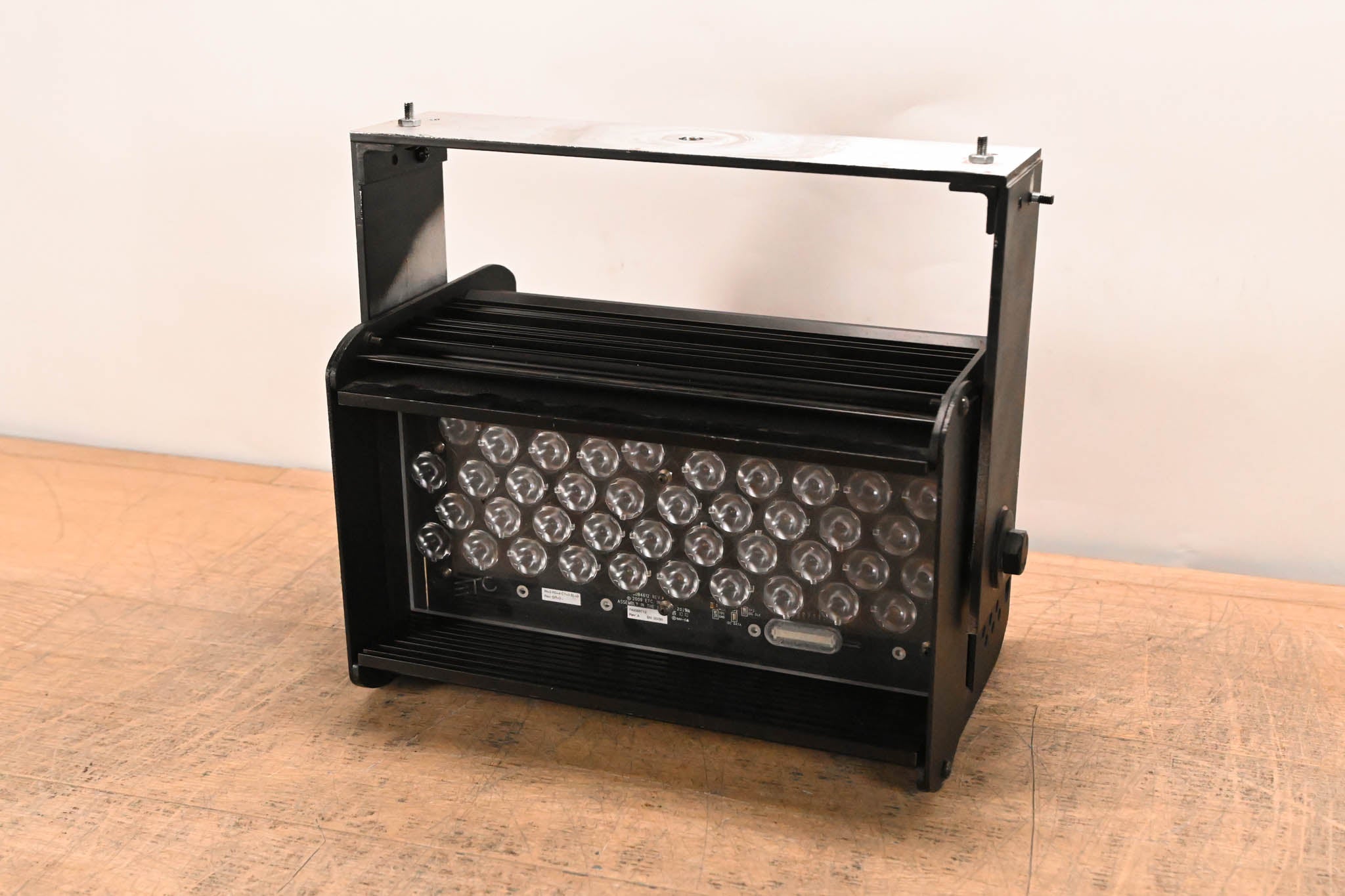 ETC Vivid Ice SL3 11" LED Fixture