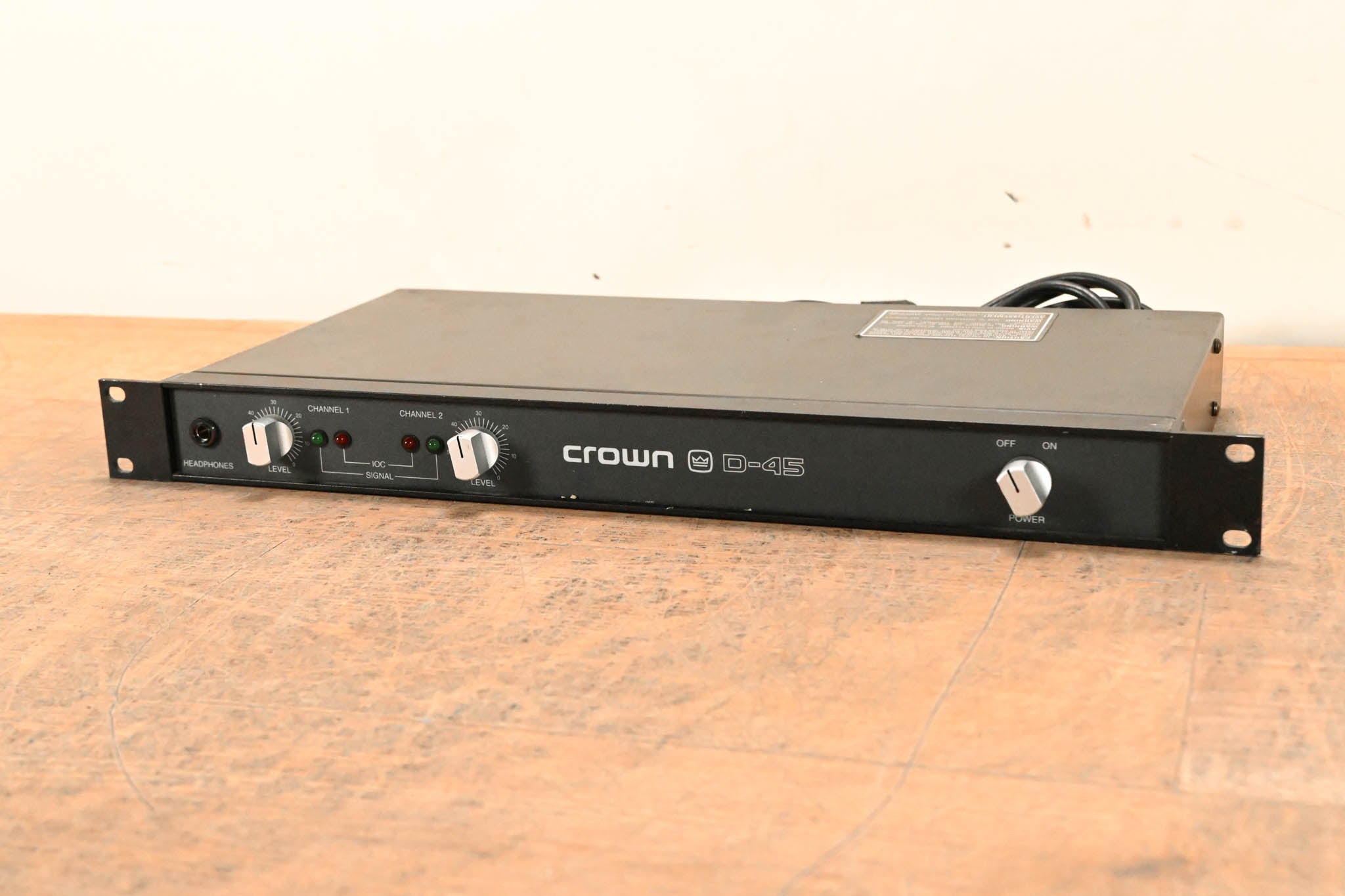 Crown D-45 Two-Channel, 35W Power Amplifier