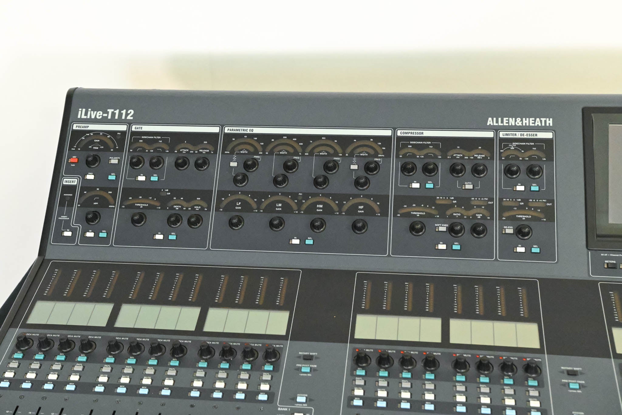 Allen & Heath iLive-T112 Mixing Surface with iDR-48 Fixed Format MixRack