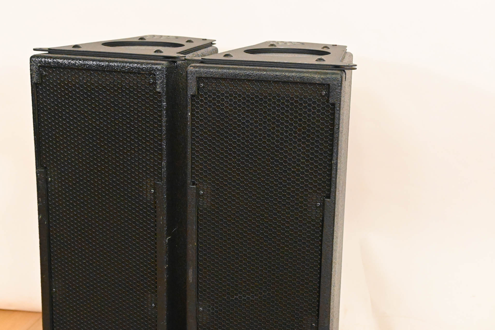 SLS LS8800 Full-Range Line Array Module (PAIR)