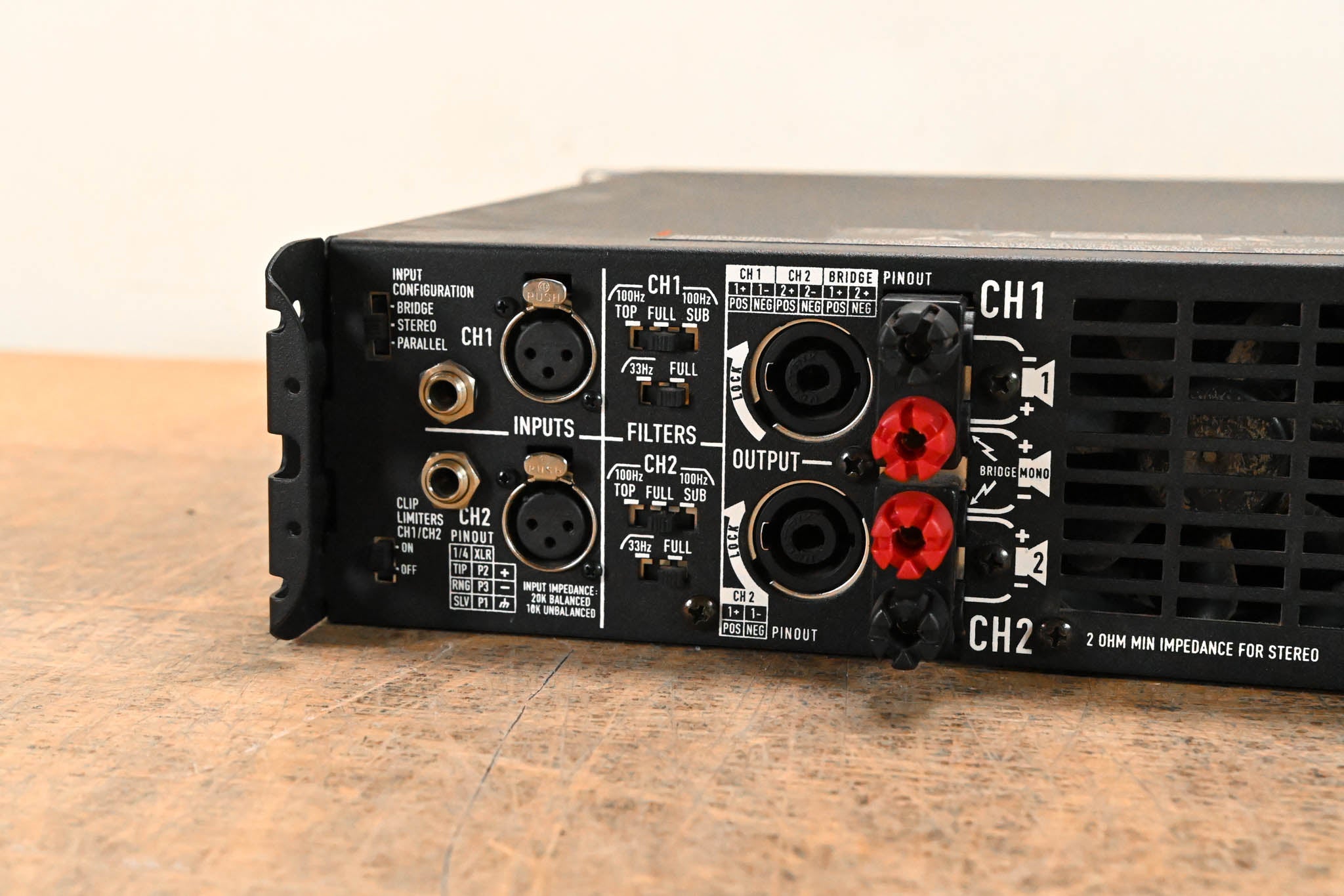 QSC PLX1802 2-Channel Power Amplifier