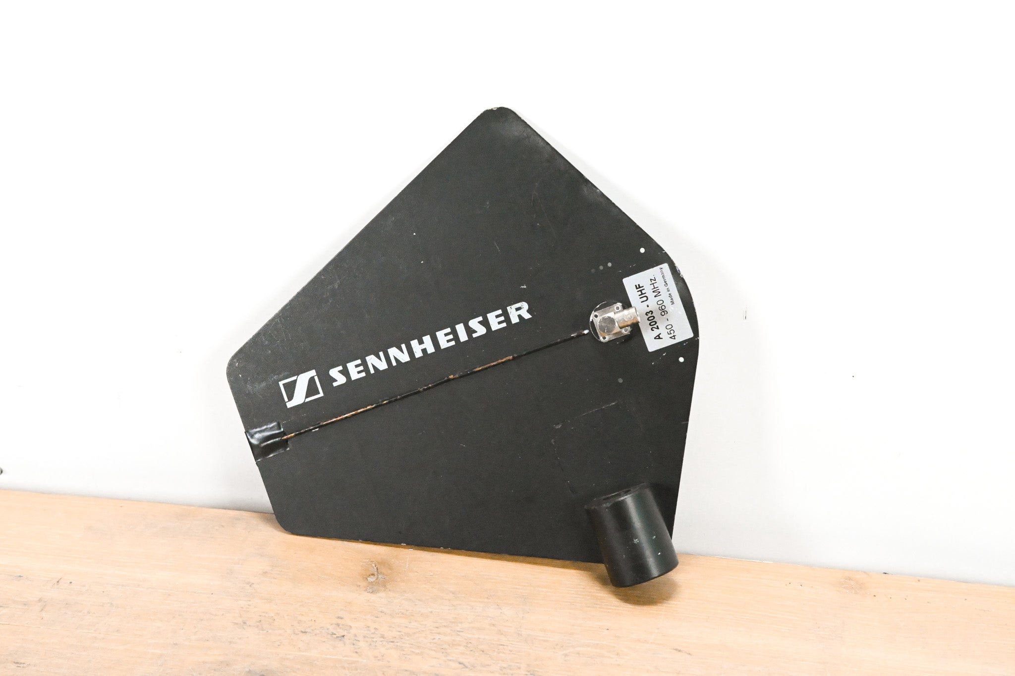 Sennheiser A-2003-UHF Passive Directional Antenna - 450-960 MHz