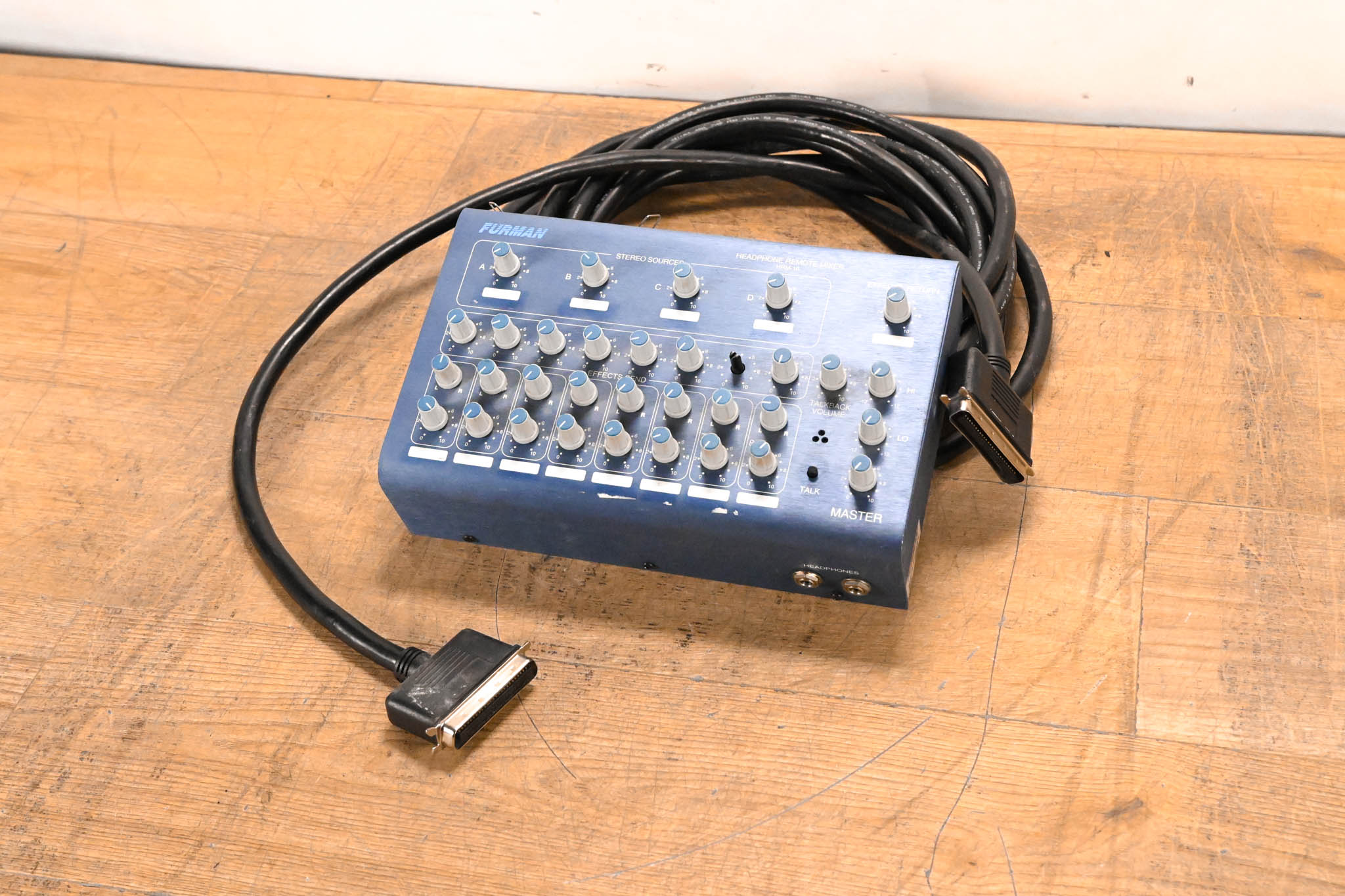 Furman HRM-16 16-Channel Headphone Mixing Station
