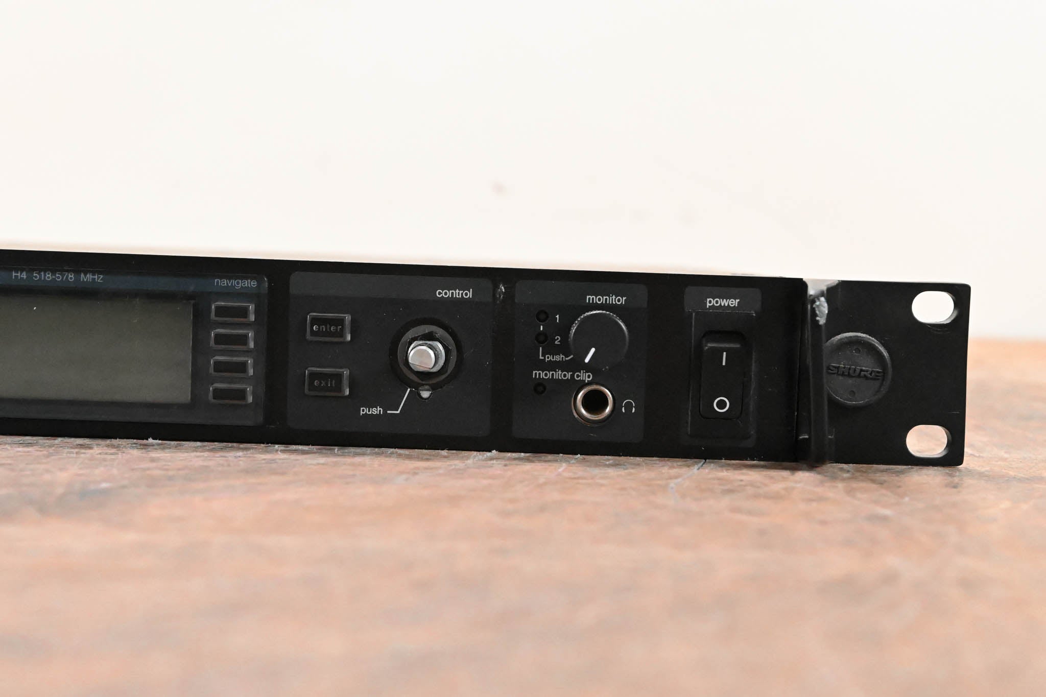 Shure UR4D Dual-Channel UHF Wireless Receiver - H4 Band: 518-578 MHz