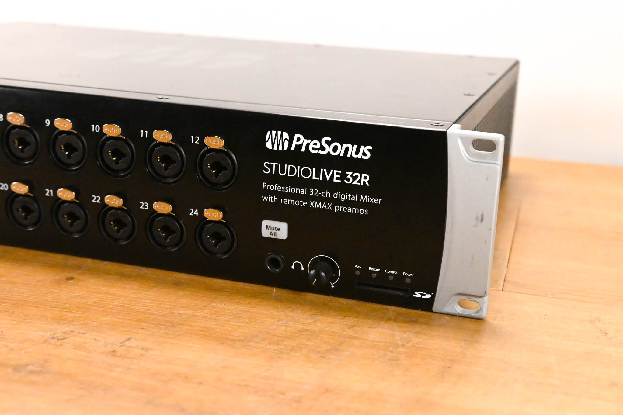 PreSonus StudioLive 32R 32-Channel Rackmount Digital Mixer