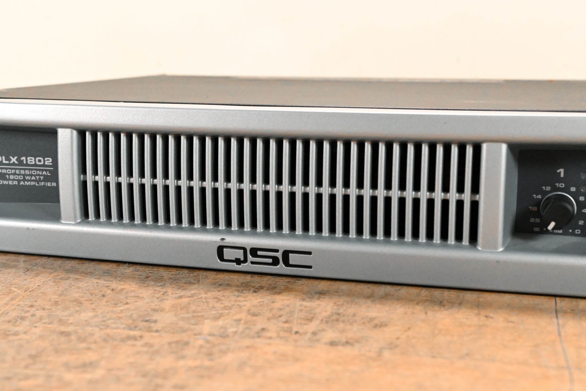 QSC PLX1802 2-Channel Power Amplifier