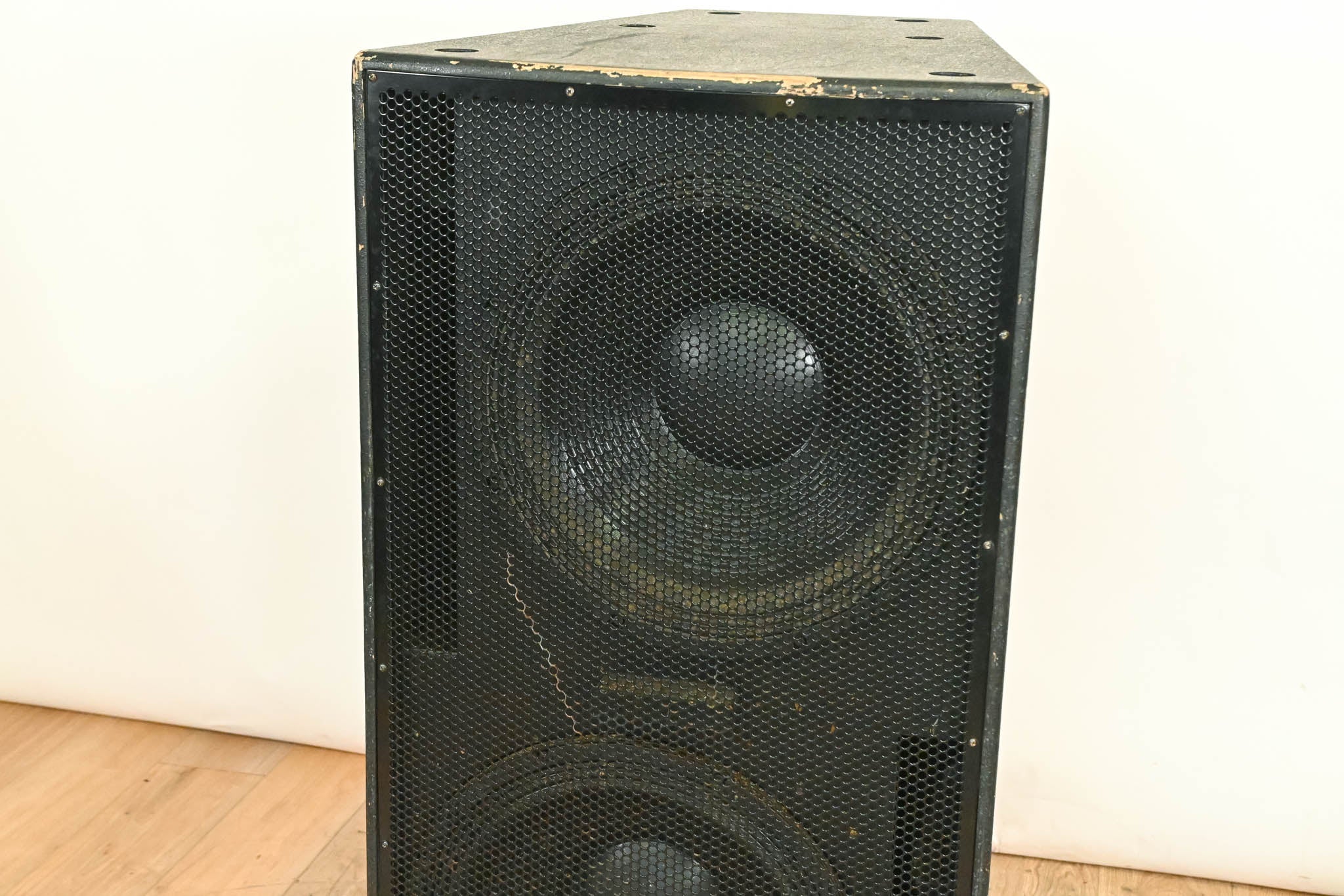 EAW LA128z Dual 18" Passive Subwoofer