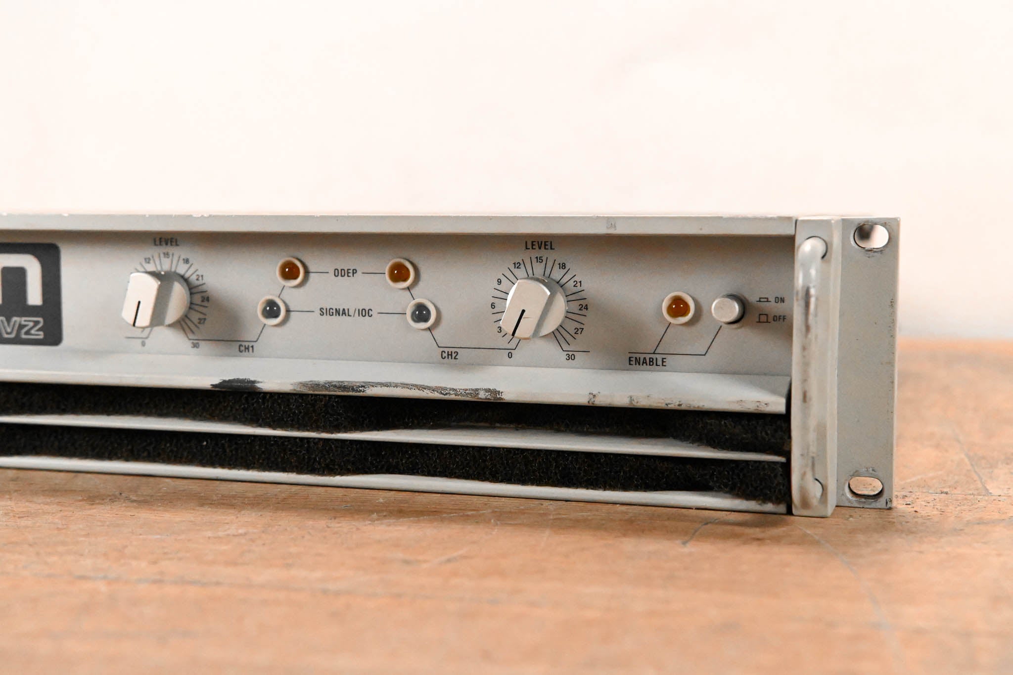 Crown Macro-Tech 3600VZ 2-Channel Power Amplifier