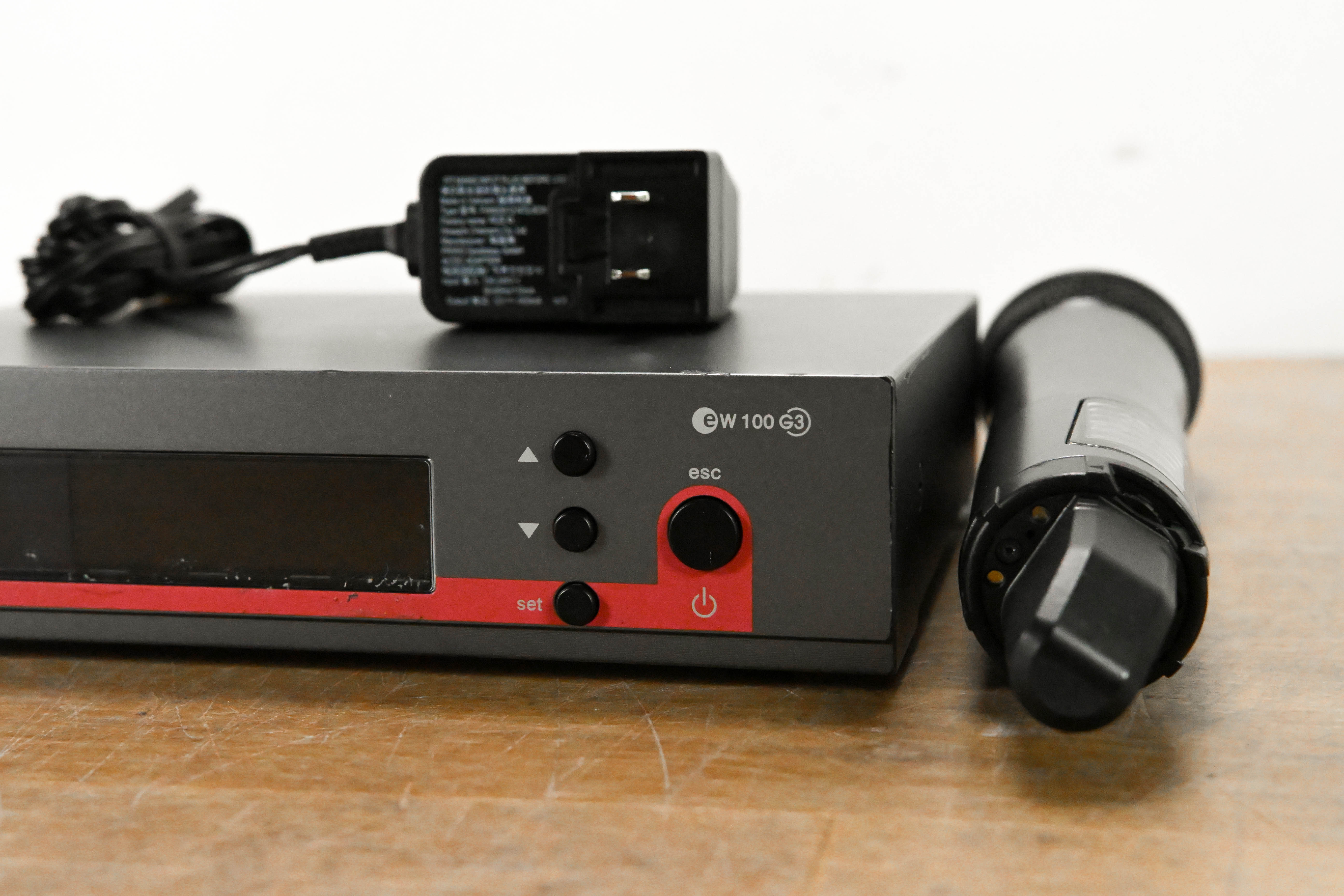 Sennheiser ew 100 G3 Handheld Wireless System - A Range: 516-558 MHz