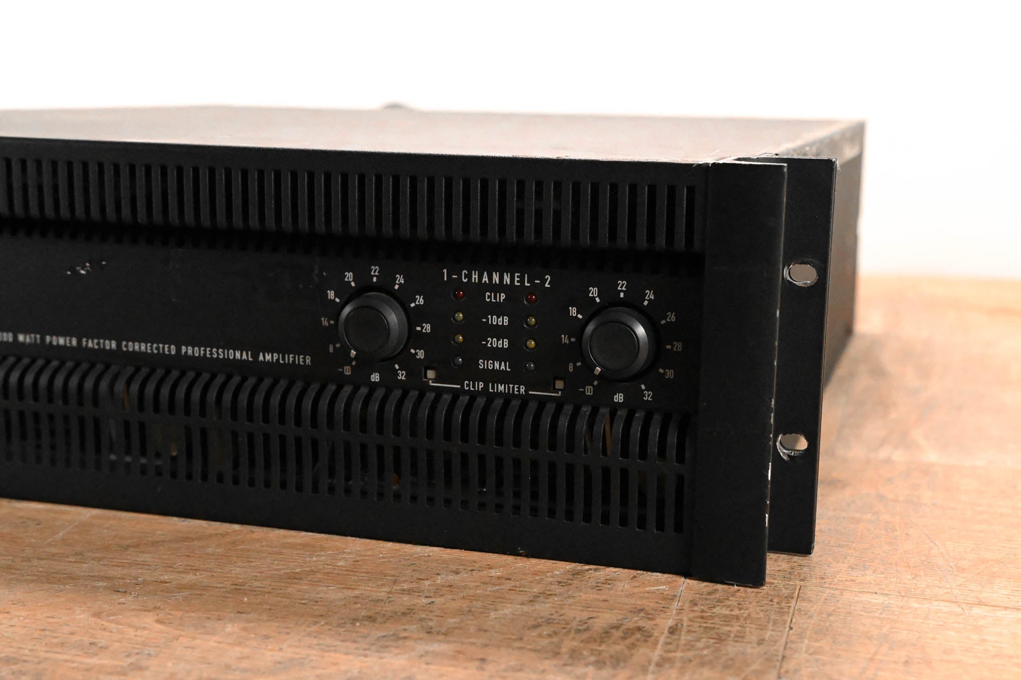 QSC PowerLight 6.0 2-Channel Power Amplifier
