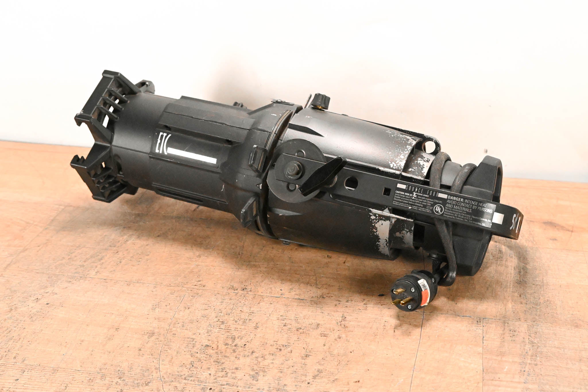 ETC Source Four 750 50 Degree Ellipsoidal Light