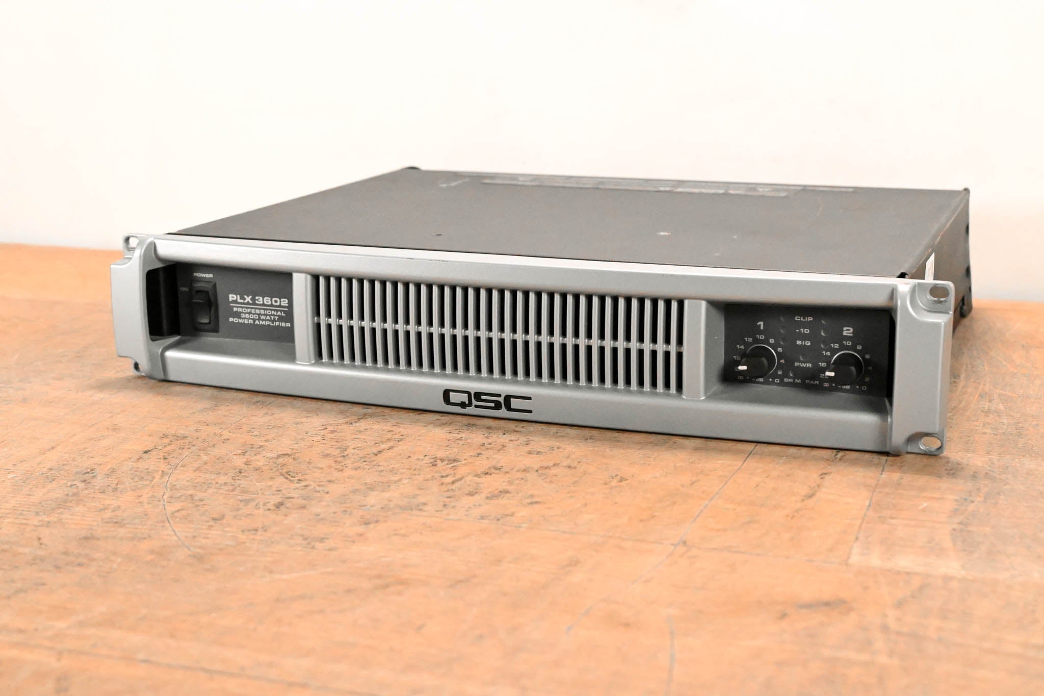 QSC PLX3602 2-Channel Power Amplifier