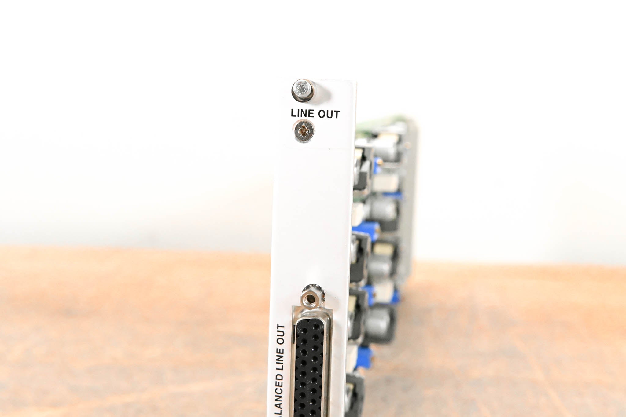 Studer 8-Channel Analog Line Out Card for D21m & D23m Modular I/O System