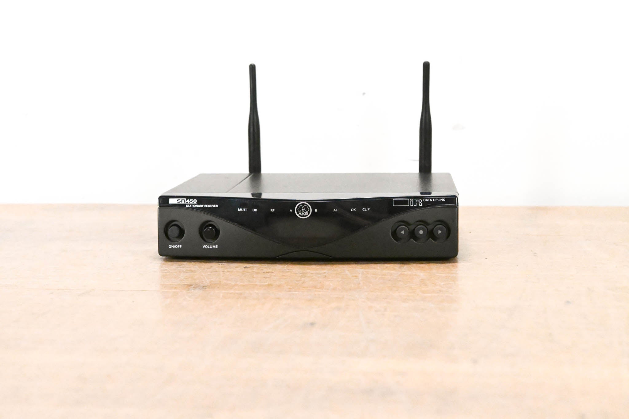 AKG SR450 Wireless Receiver - Band 1: 650.100-680 MHz (NO POWER SUPPLY)