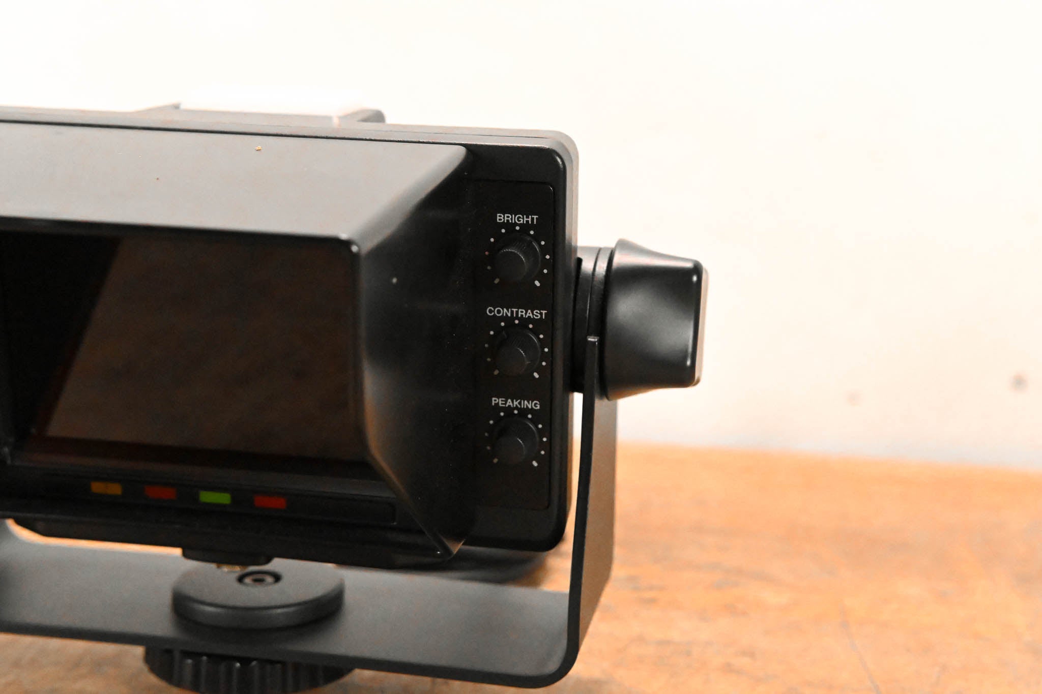 Sony DXF-C50WA 5-inch LCD Color Viewfinder for HXC-D70 SD/HD Camera