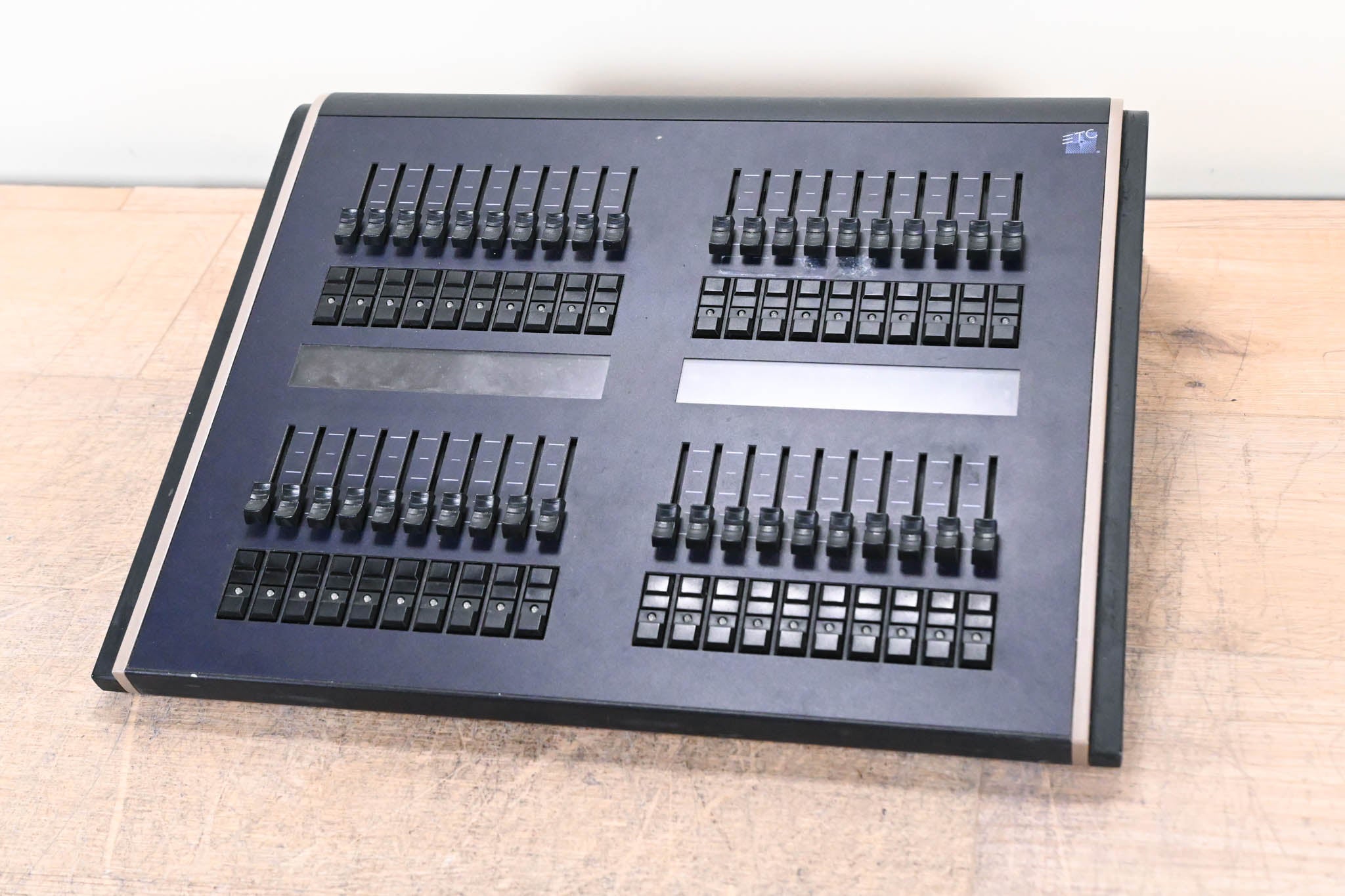 Lighting Consoles – Page 2 Lighting Consoles – Page 2