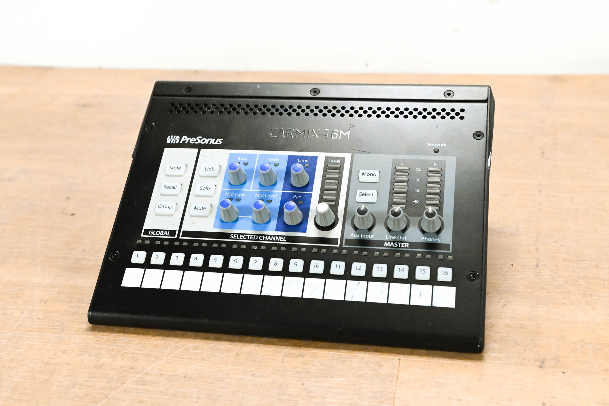 PreSonus EarMix 16M 16-Channel AVB Personal Monitor Mixer
