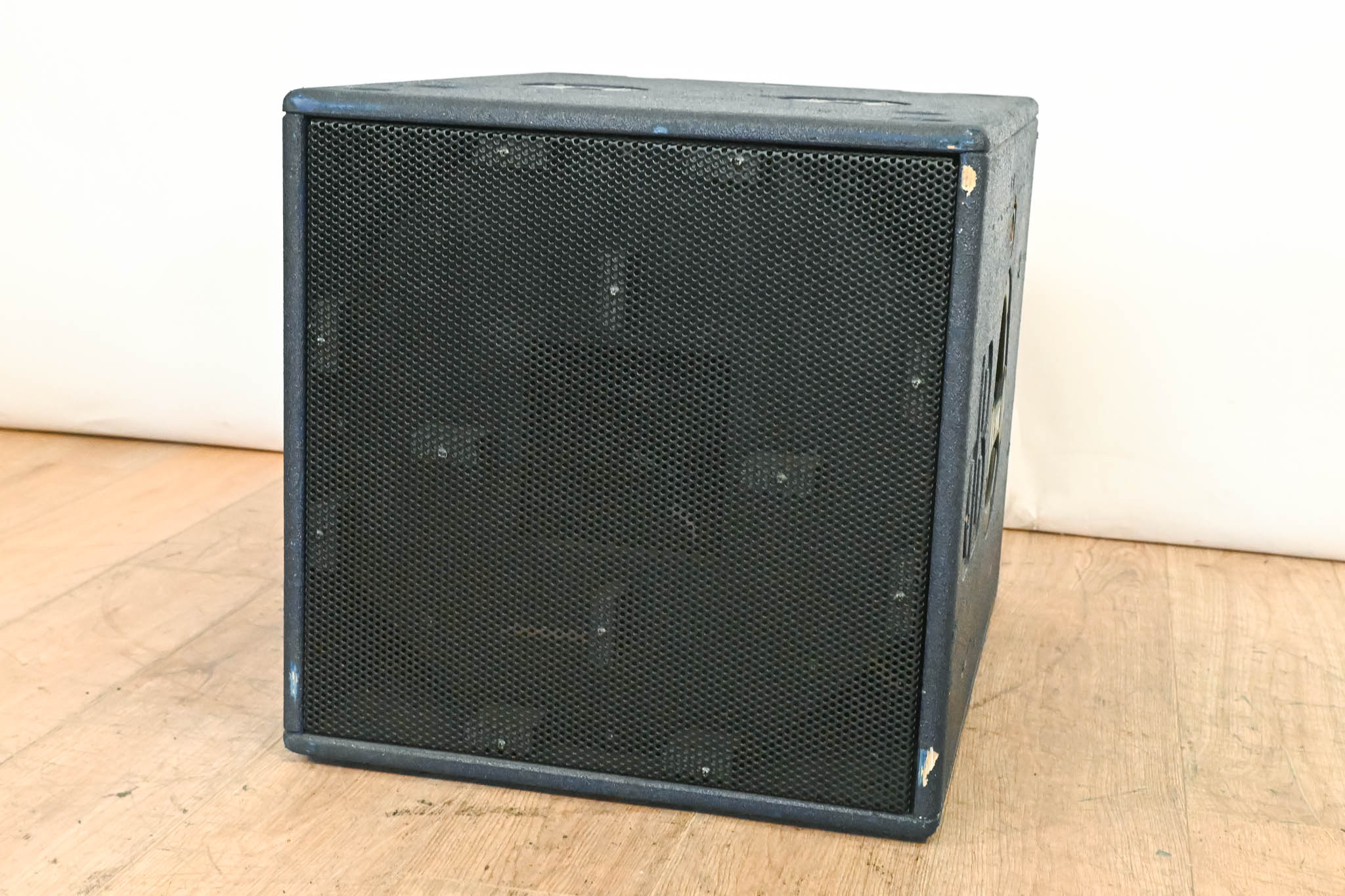 dB Technologies FL15 Fifty Line 15" Active Mid-Bass PA Speaker