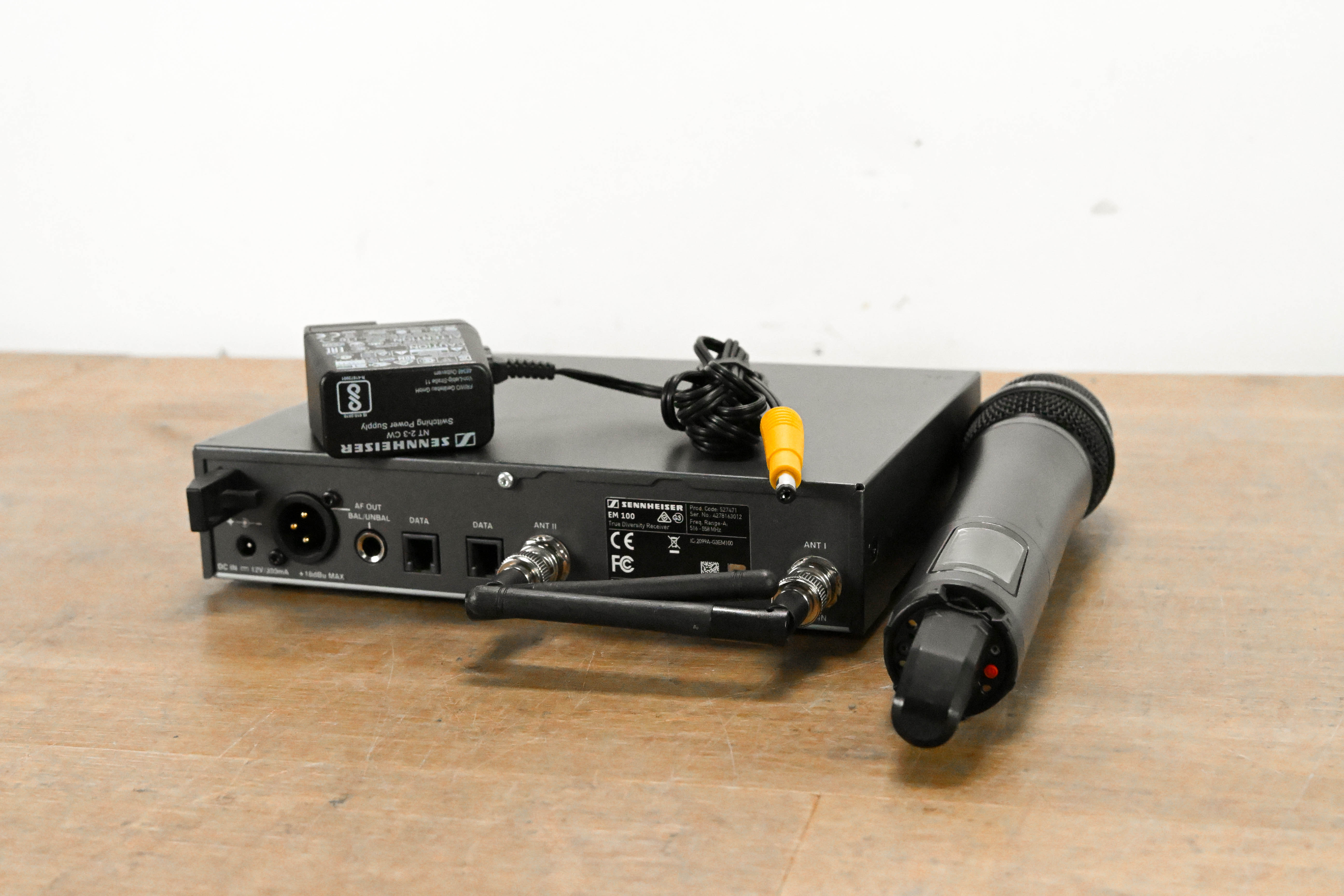 Sennheiser ew 100 G3 Handheld Wireless System - A Range: 516-558 MHz