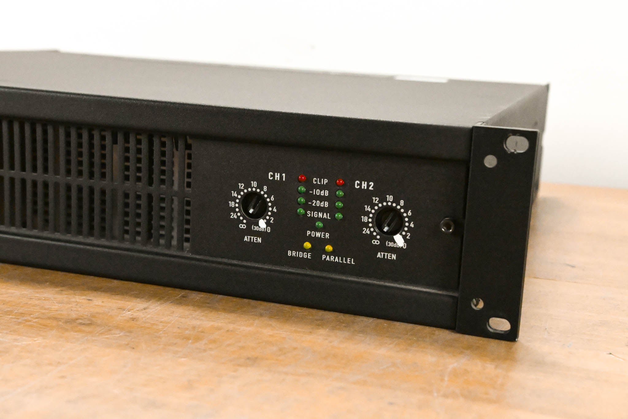 QSC CX302 2-Channel Power Amplifier