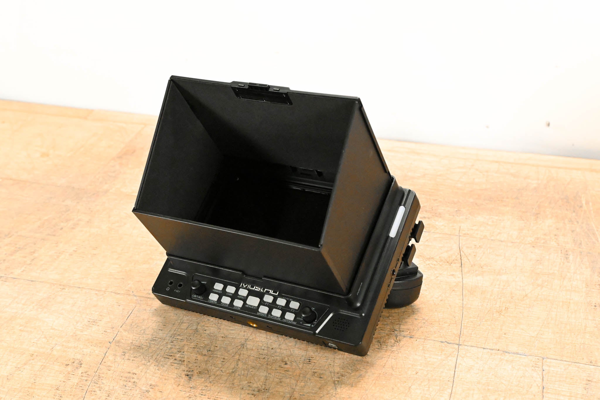 MustHD M702S 7" 4K 3G-SDI & HDMI IPS On-Camera Monitor