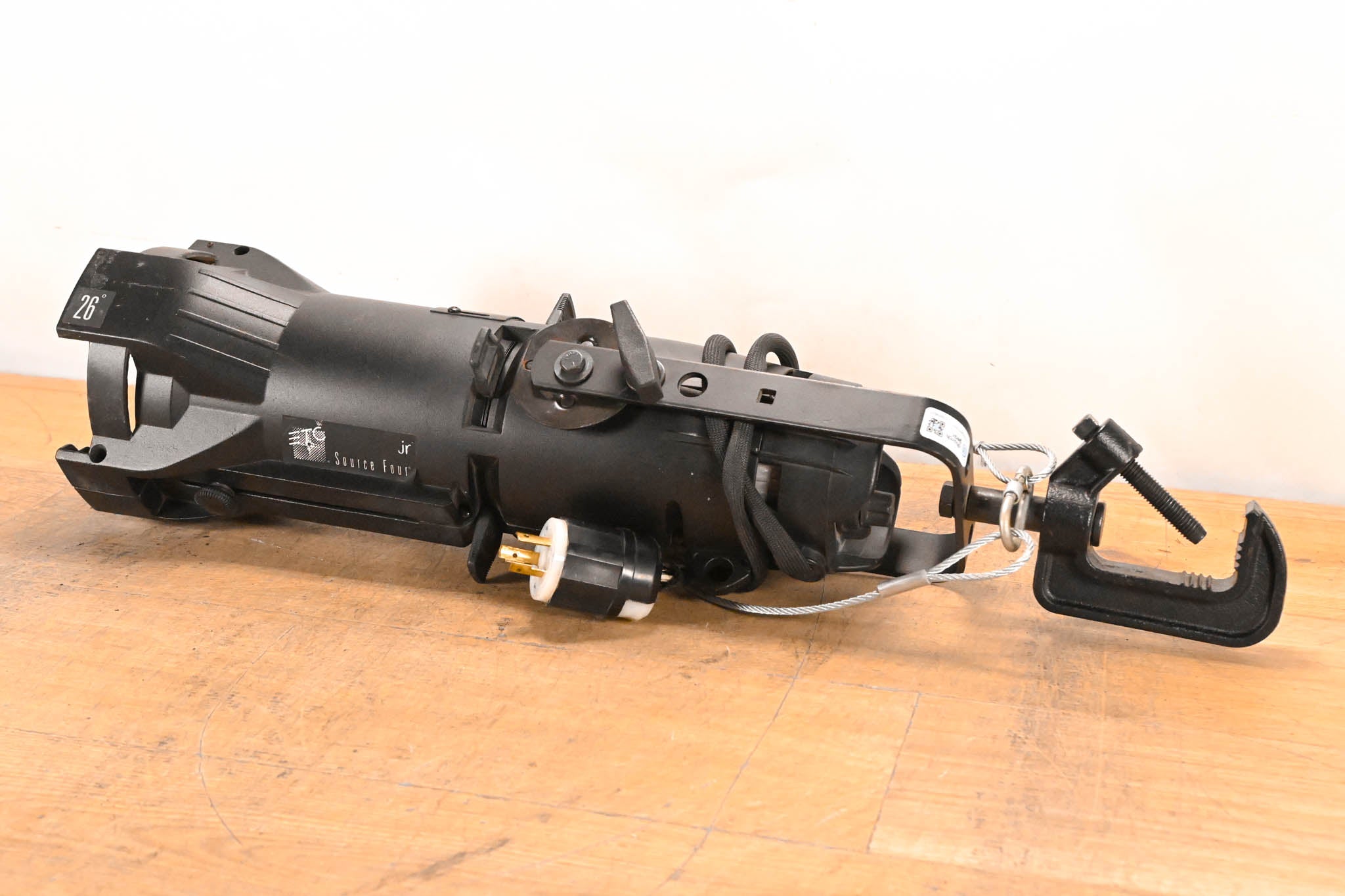 ETC Source Four Jr 26 Degree 575 Ellipsoidal Light