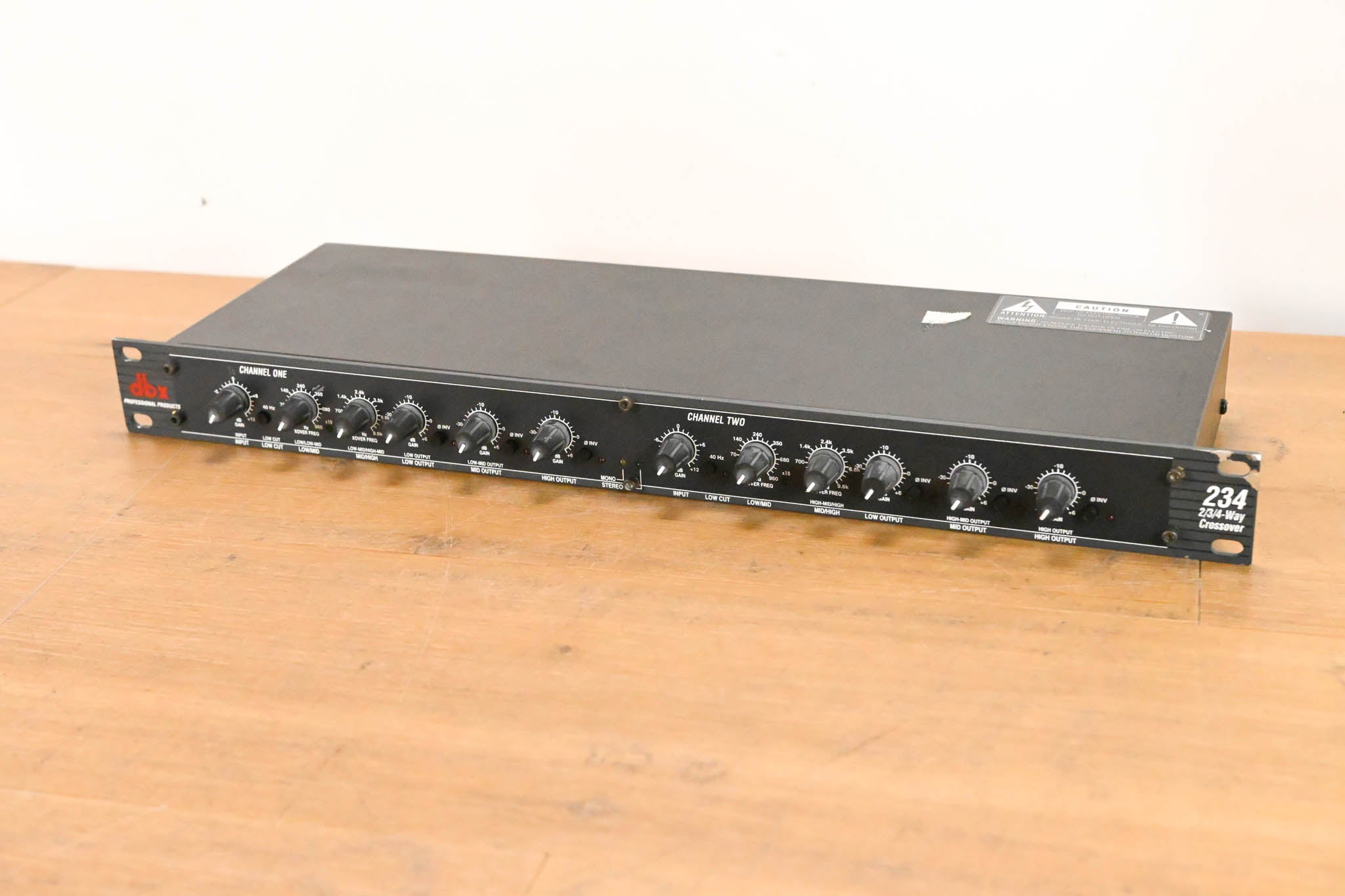 dbx 234 Stereo 2/3 Way, Mono 4-Way Crossover