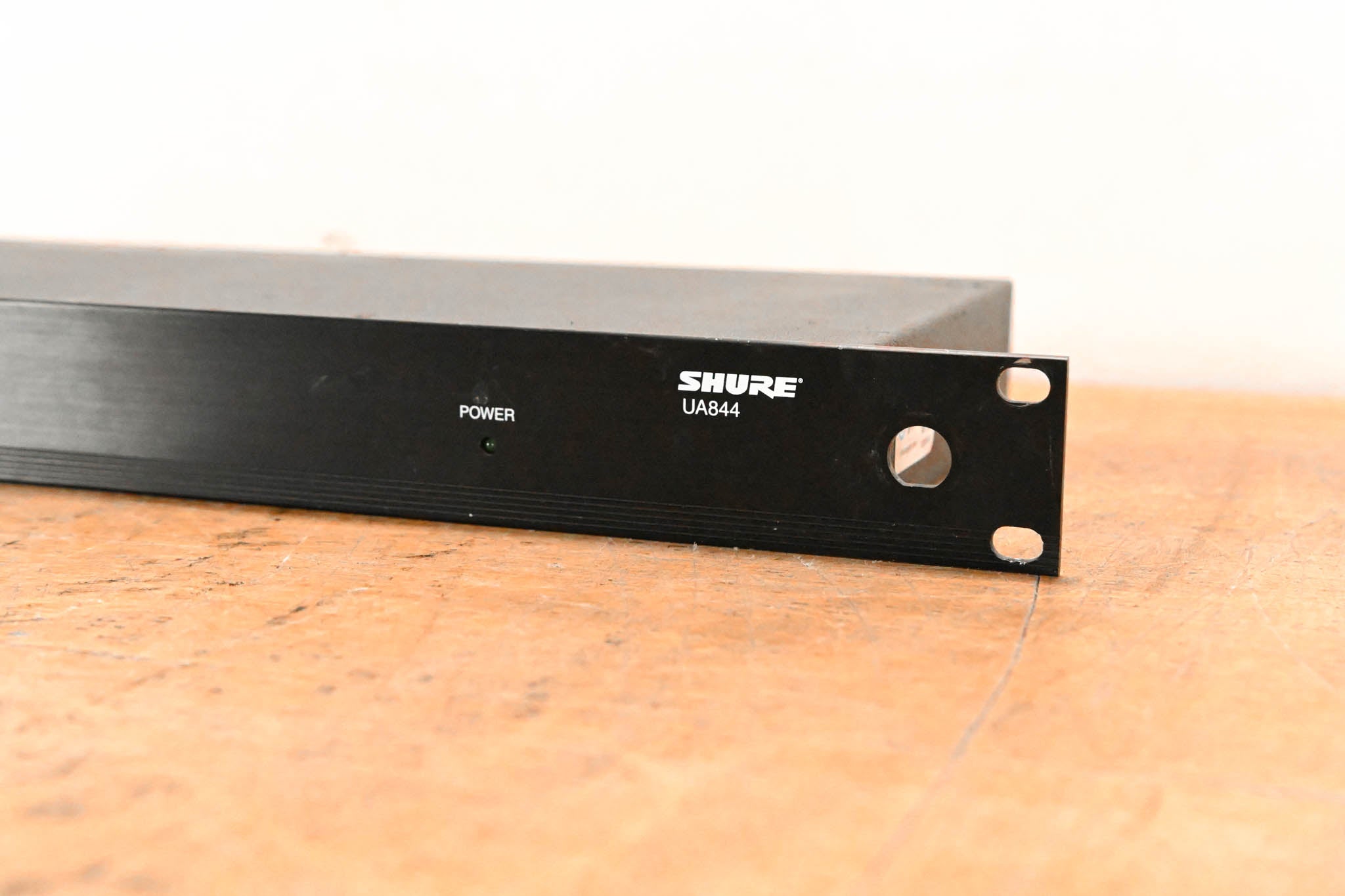 Shure UA844SWB Antenna Distribution System - 470-952 MHz NO POWER SUPPLY