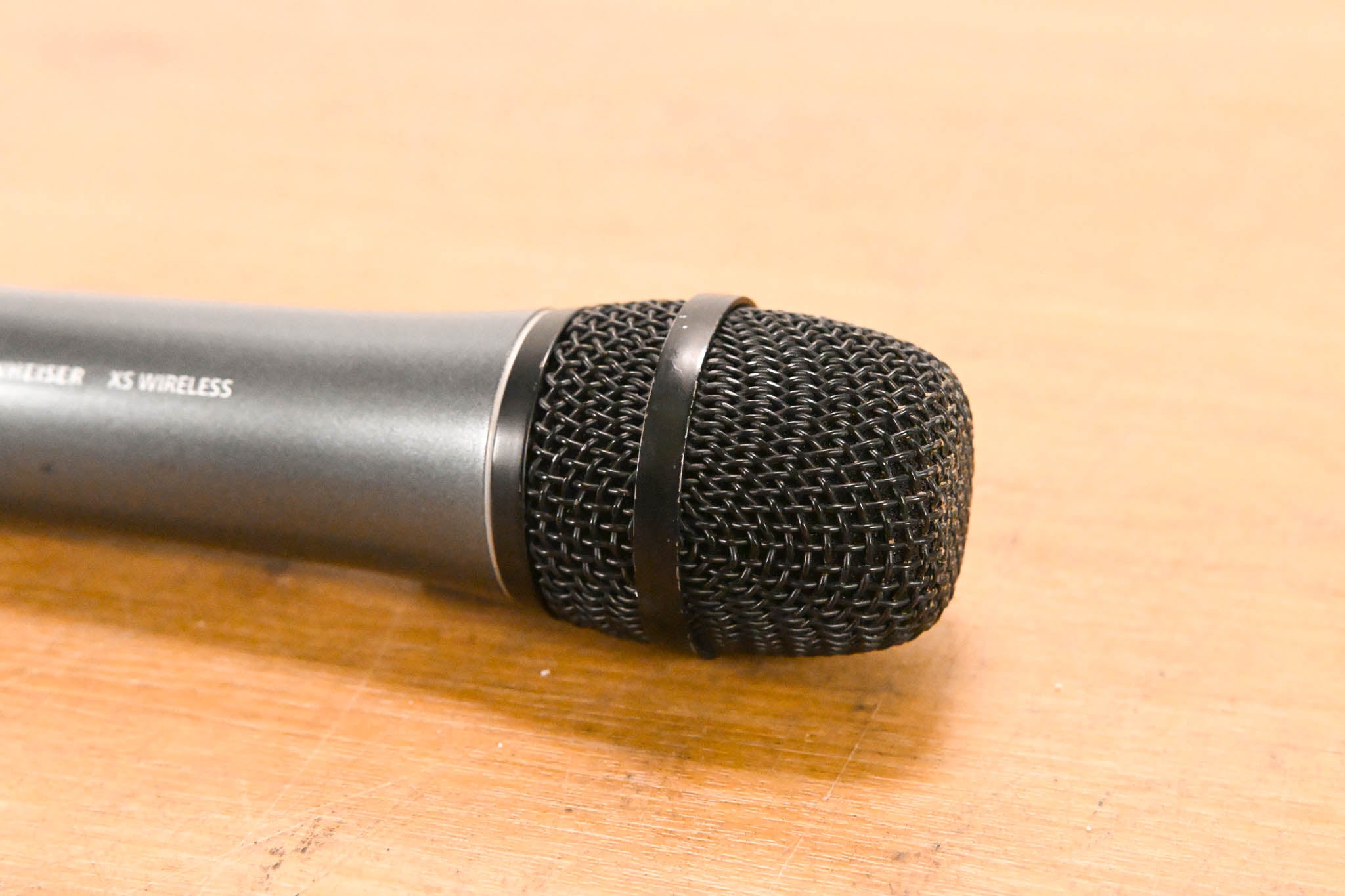 Sennheiser XSW 2-835 Wireless Handheld Microphone System - 548-572 MHz