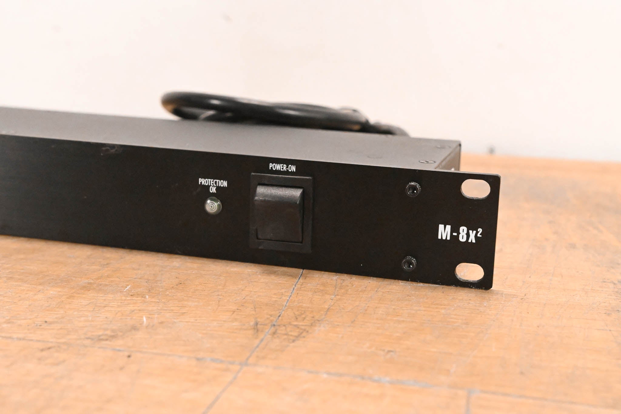 Furman M-8x2 8-Outlet Power Conditioner