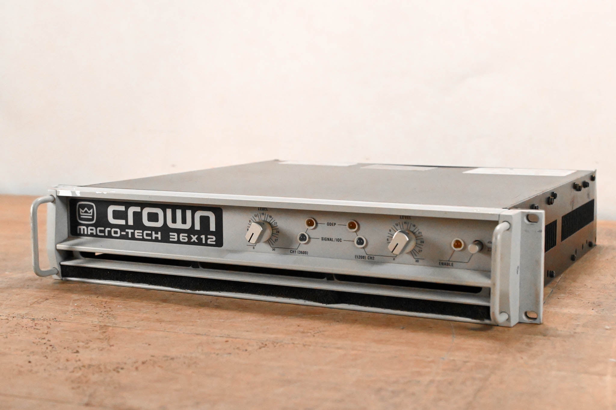 Crown Macro-Tech 36x12 2-Channel Power Amplifier