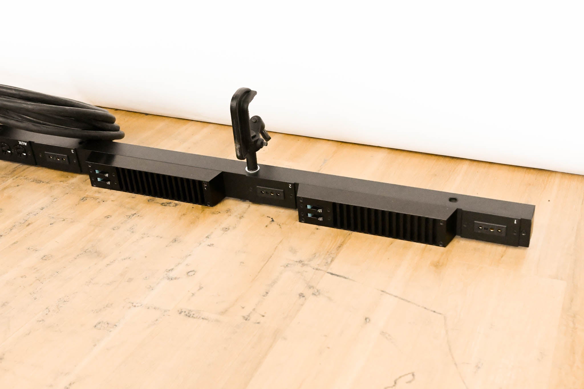 ETC SB6-10M 6 x 10A (1200W) SmartBar with Stage Pin Connectors