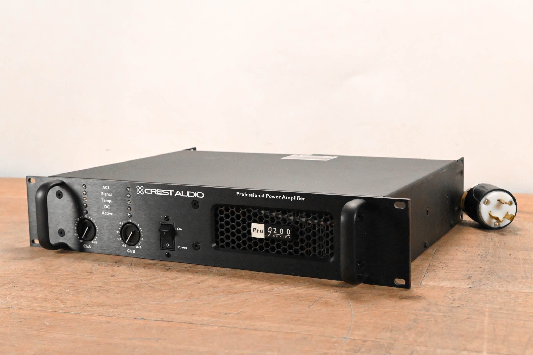 Crest Audio Pro 9200 2-Channel Power Amplifier
