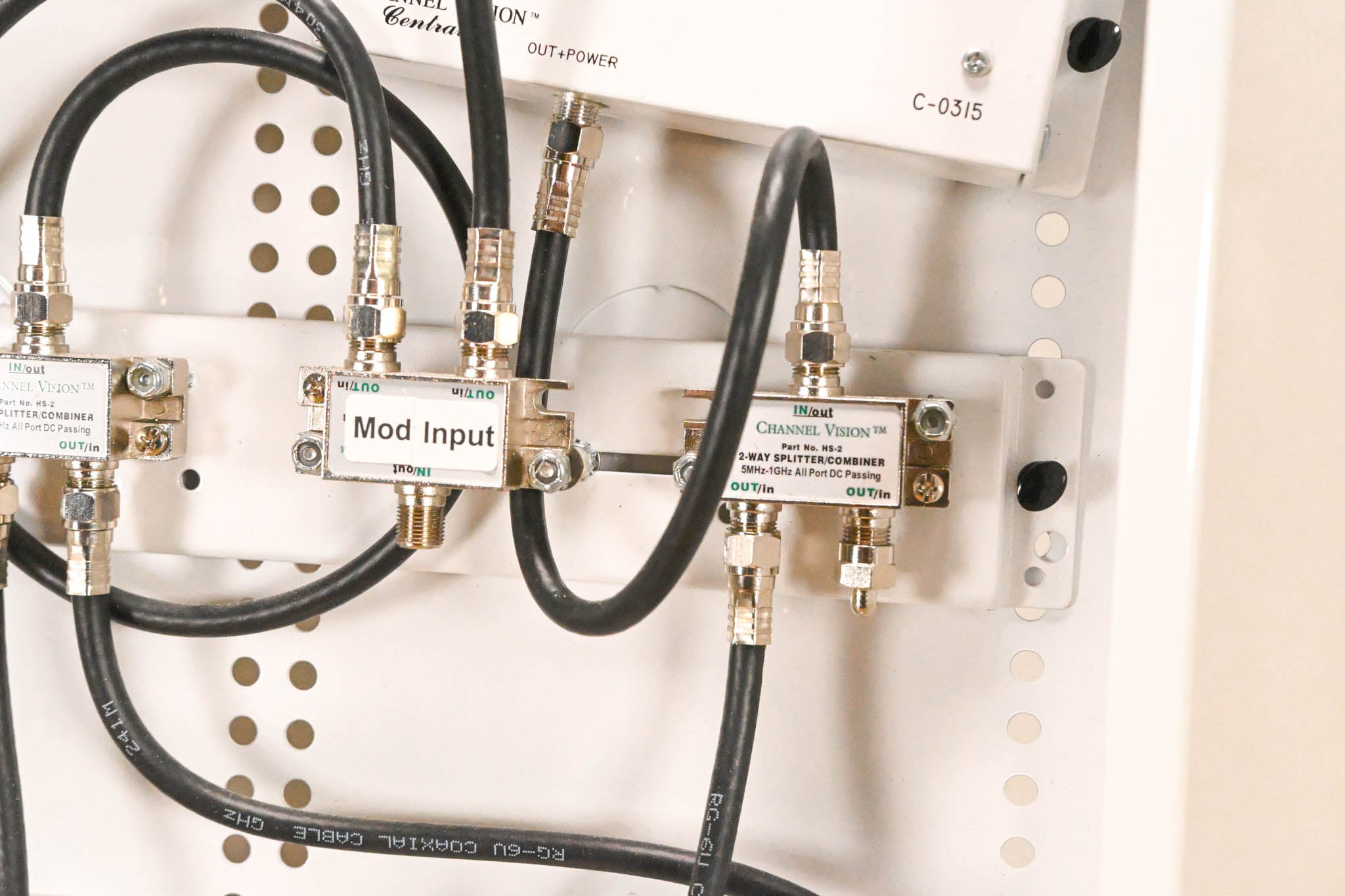 Channel Vision DP-3/12-II Amplified RF Coax Distribution Panel