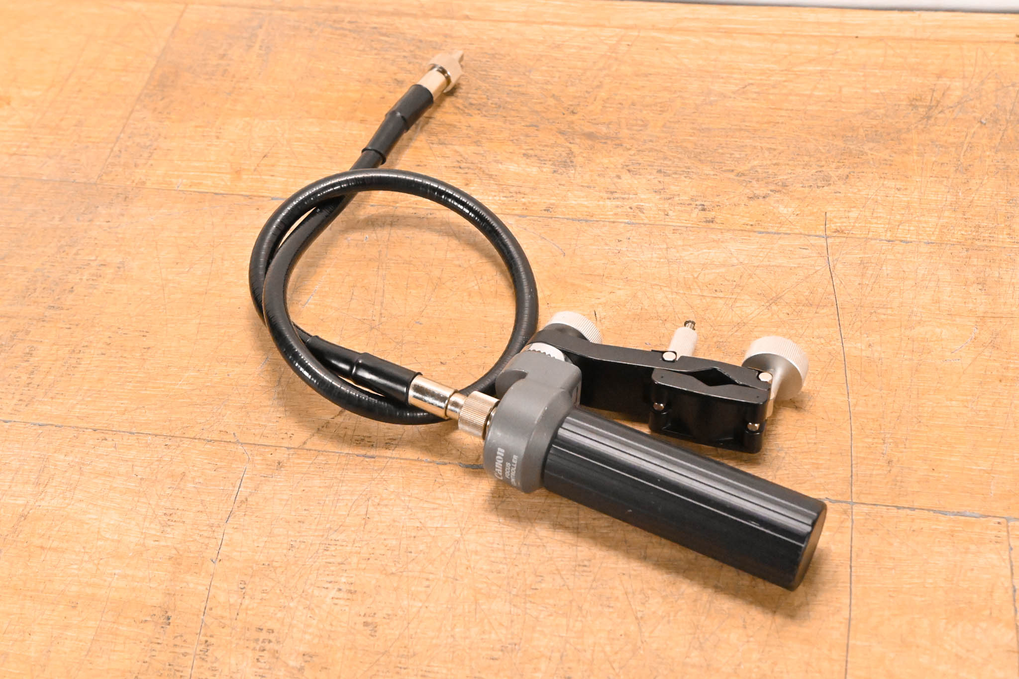 Canon FFC-200 Focus Manual Controller with CR-10 Clamper