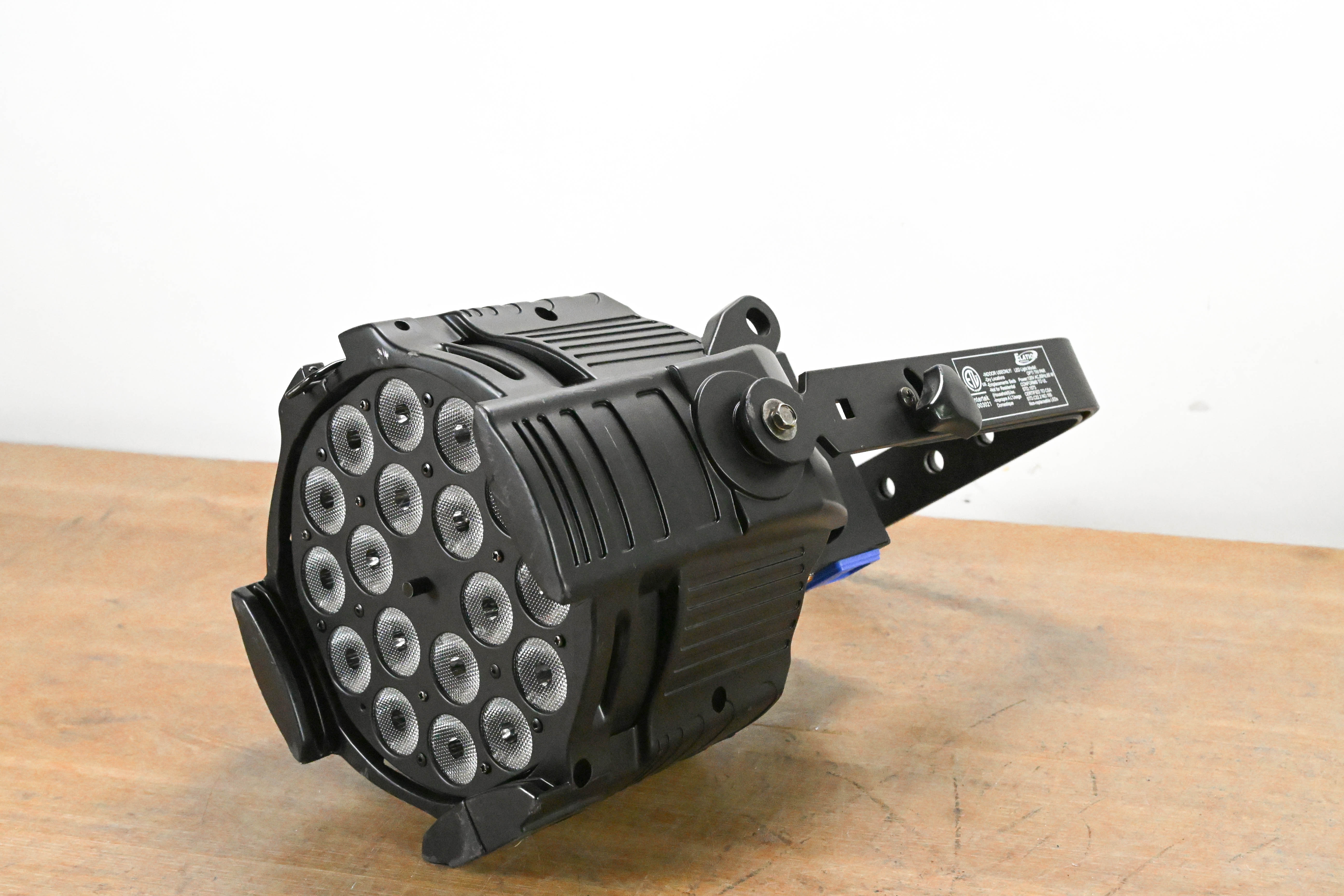 Elation OPTI TRI PAR 18 x 3W Tri Color LED Par